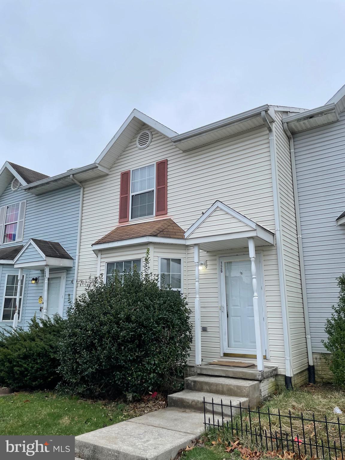 MUSSELMAN SQUARE - Residential Lease