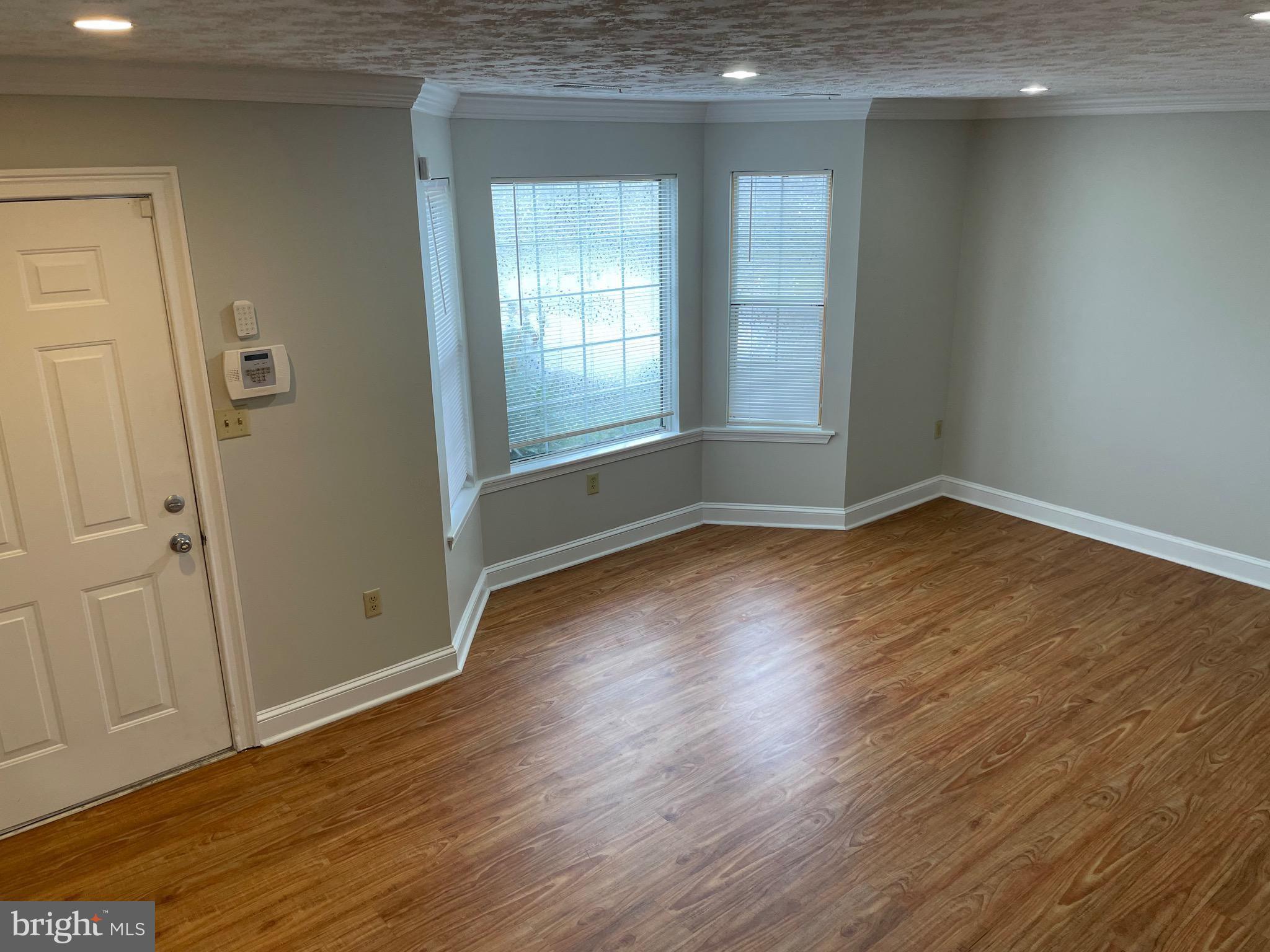 MUSSELMAN SQUARE - Residential Lease