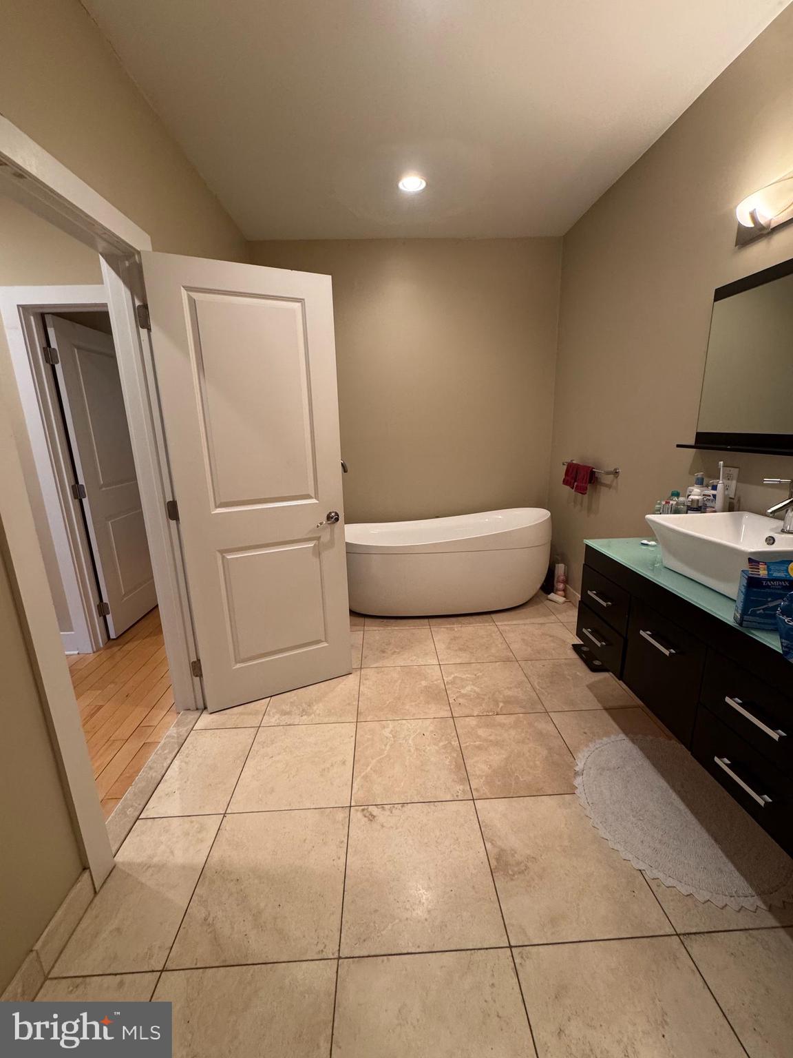 PHILADELPHIA - Residential