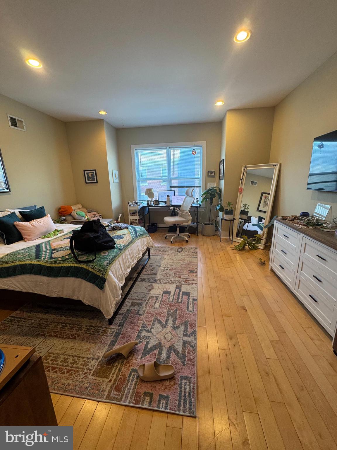 PHILADELPHIA - Residential