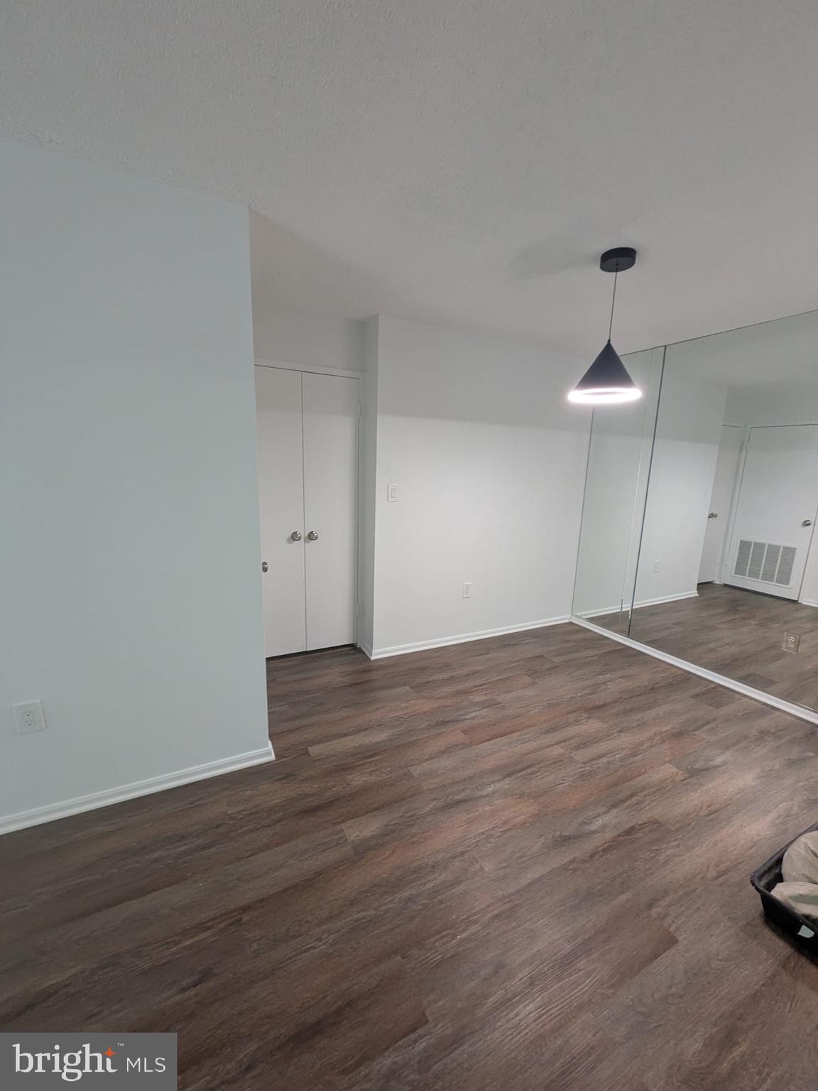 LEISURE WORLD - Residential