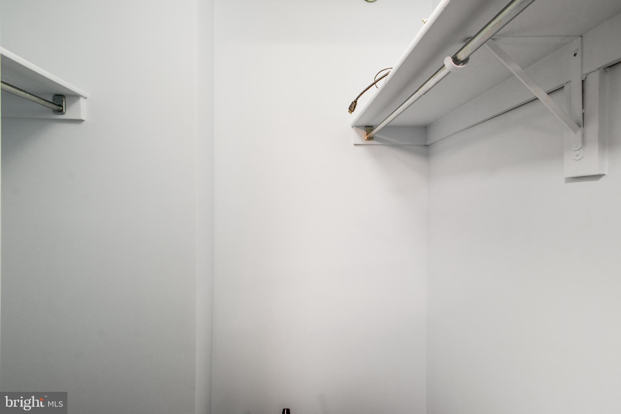 LEISURE WORLD - Residential