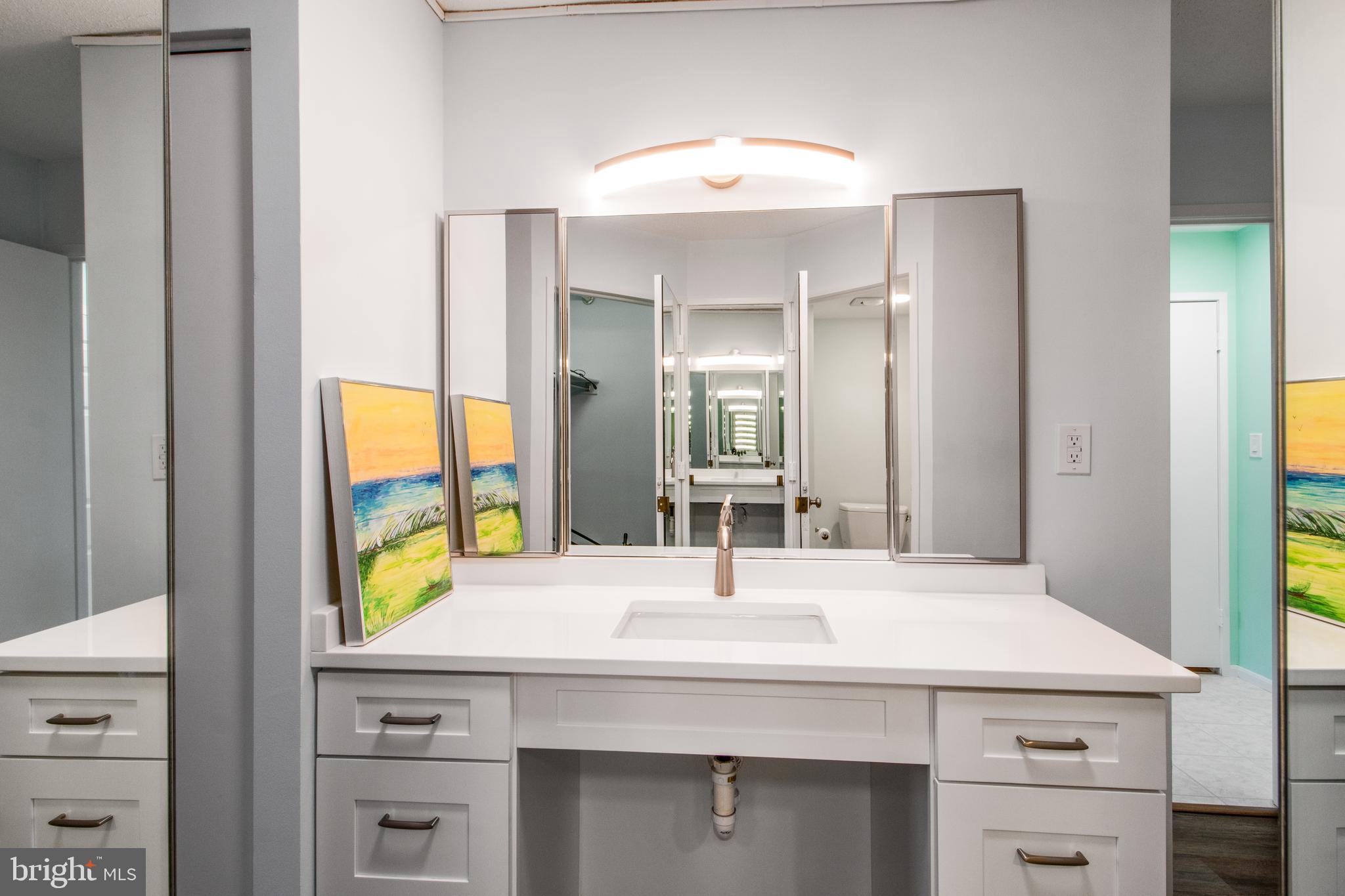 LEISURE WORLD - Residential