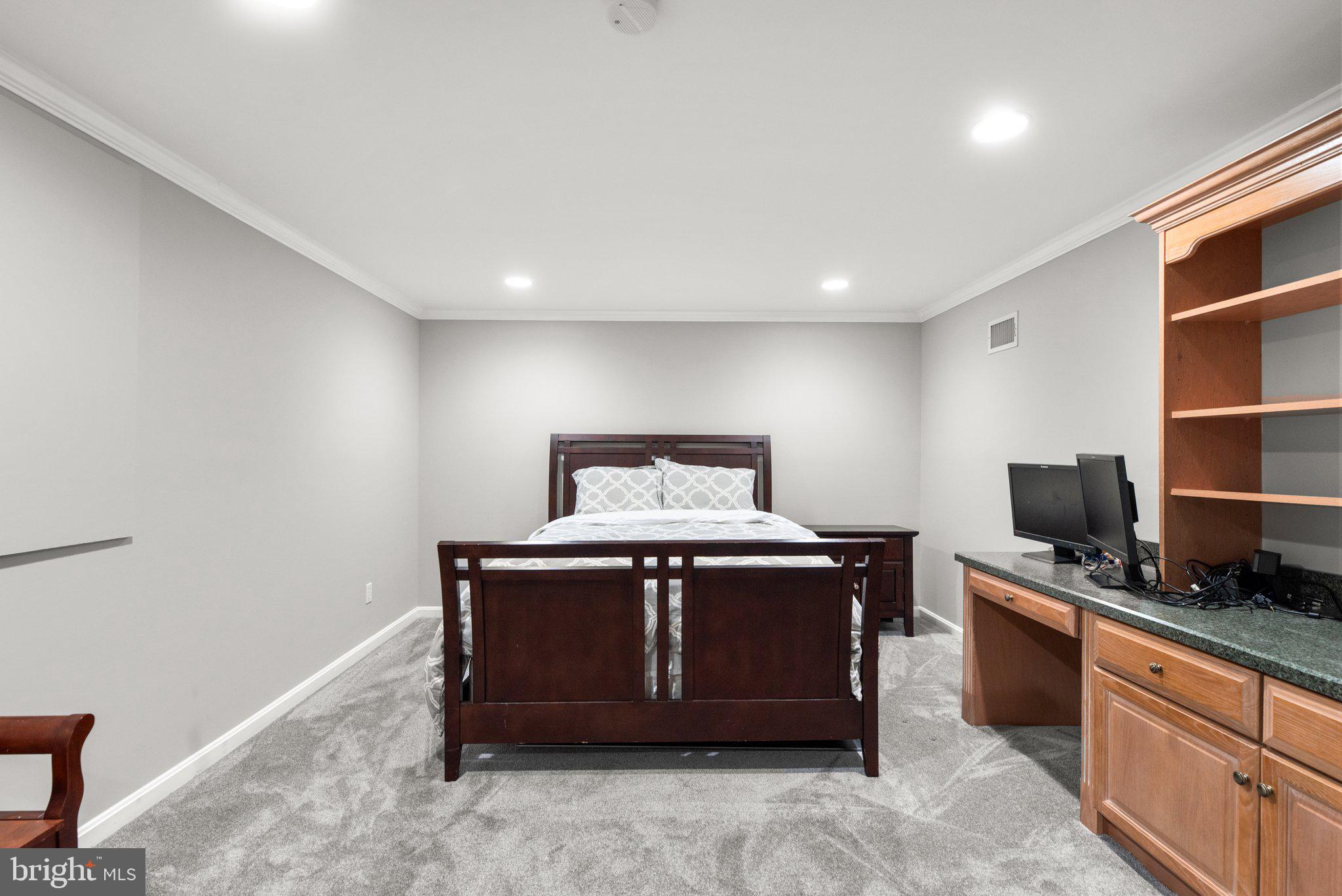 SHIPLEYS CHOICE - Residential