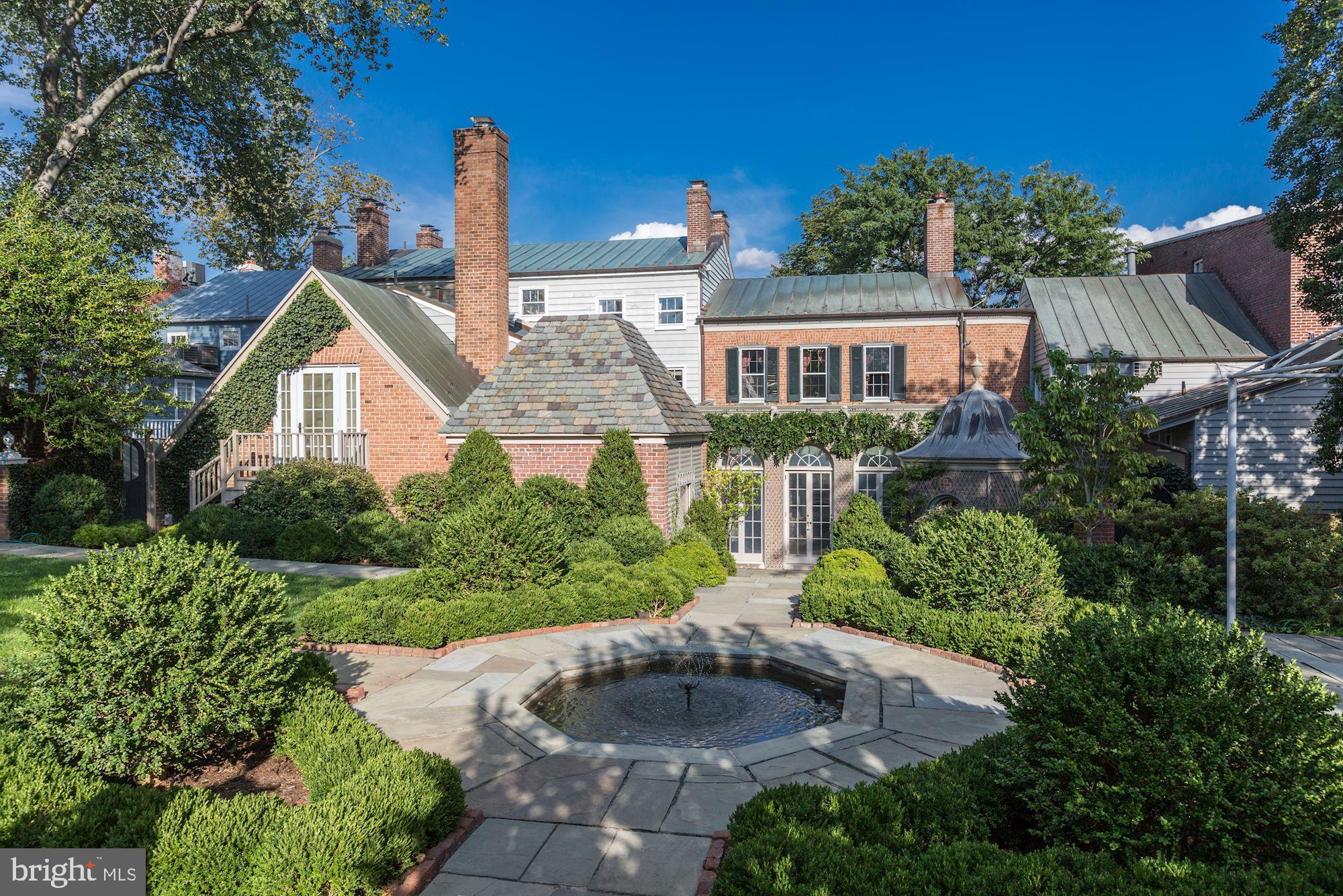 GEORGETOWN - Residential
