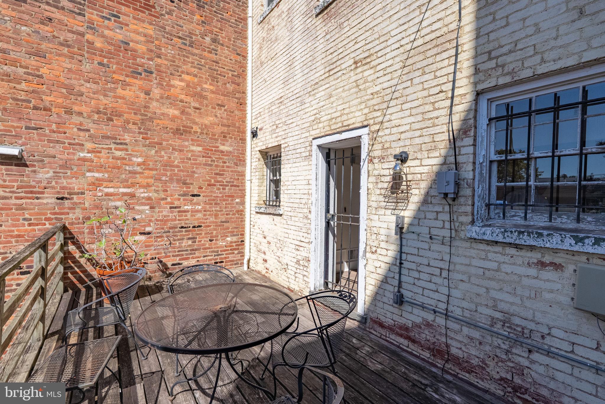 639 G STREET SE