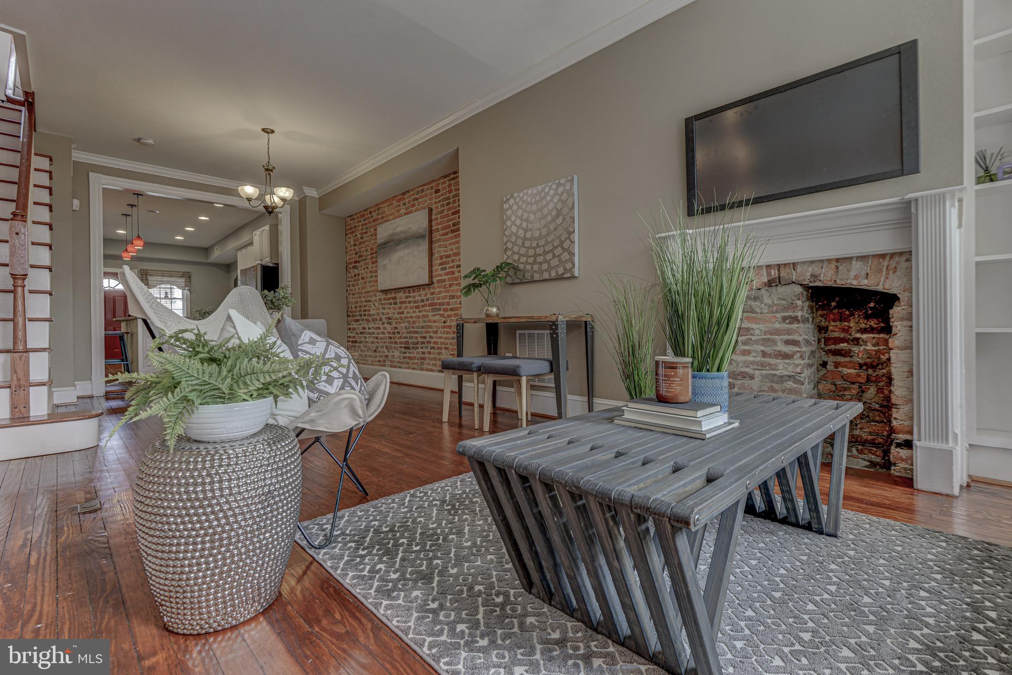 RIVERSIDE - Residential