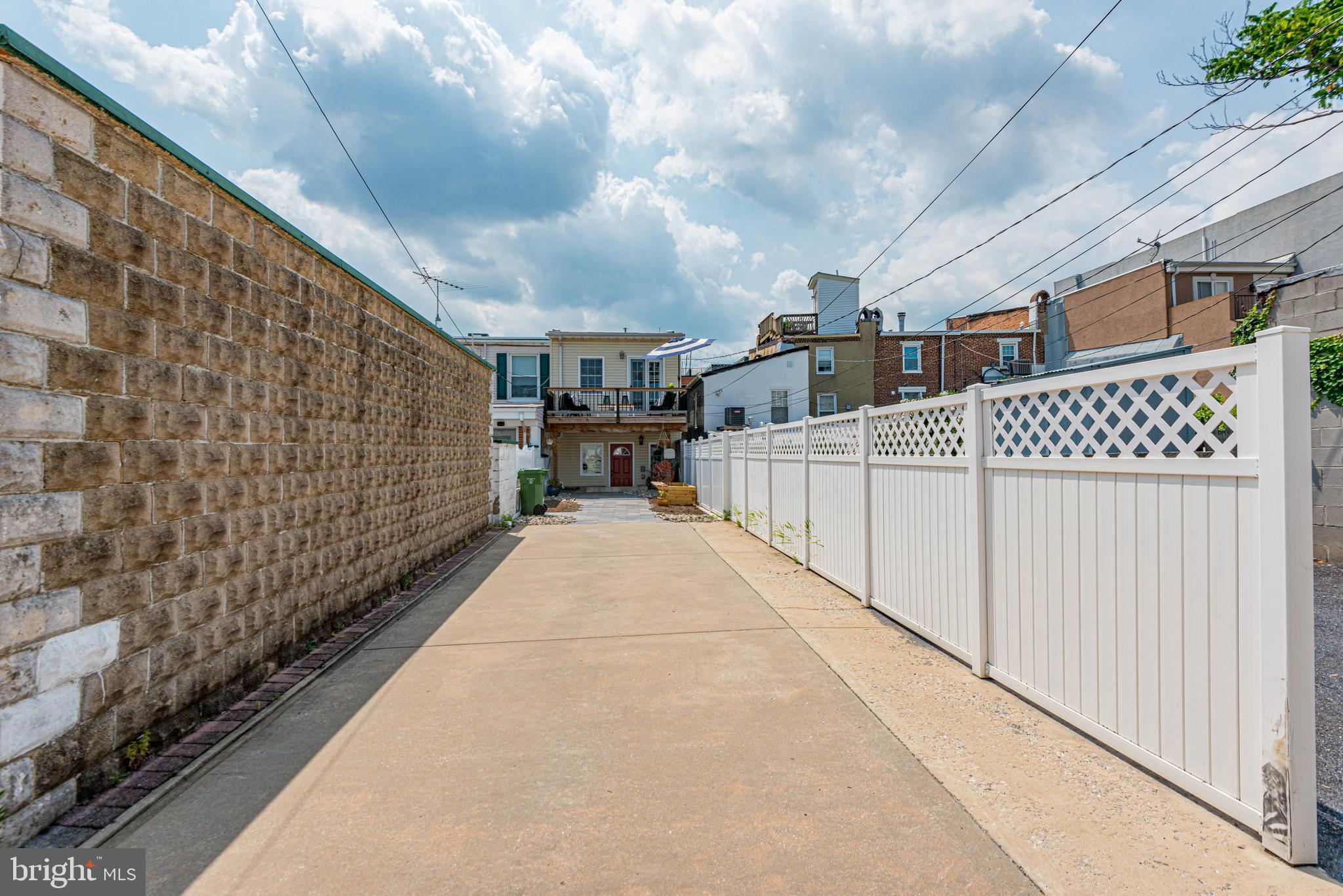 RIVERSIDE - Residential