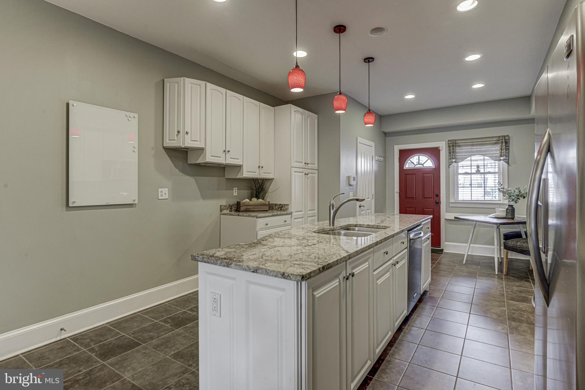 RIVERSIDE - Residential