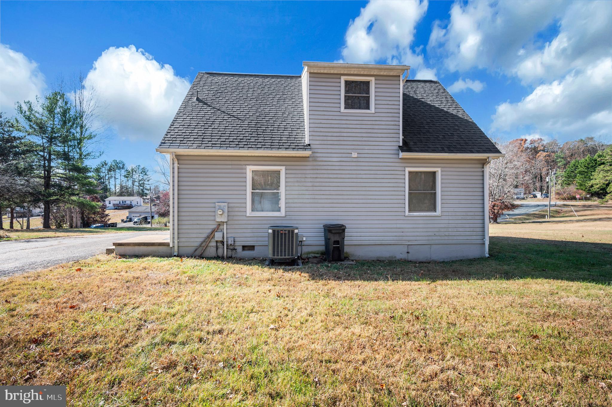 SCOTTS MT NORMAN ACRES - Residential