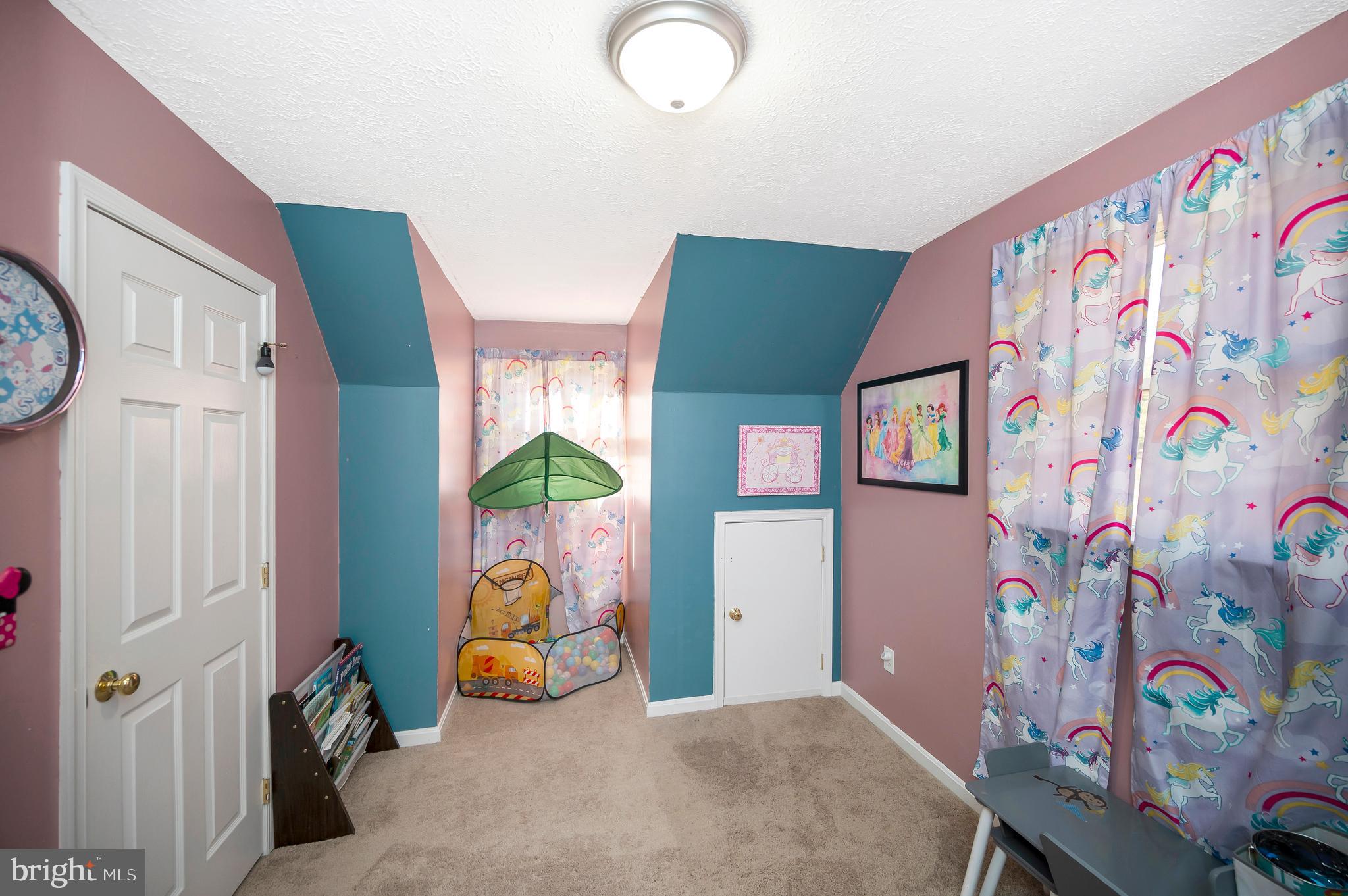 SCOTTS MT NORMAN ACRES - Residential