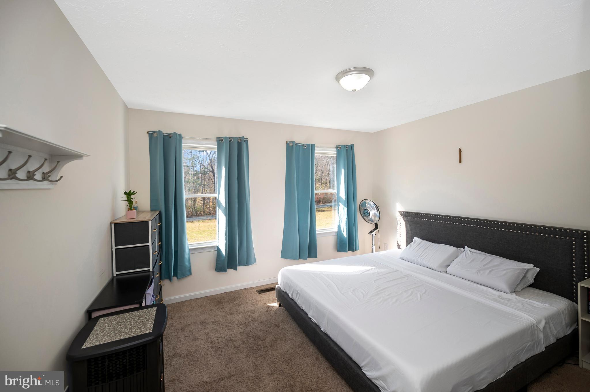 SCOTTS MT NORMAN ACRES - Residential