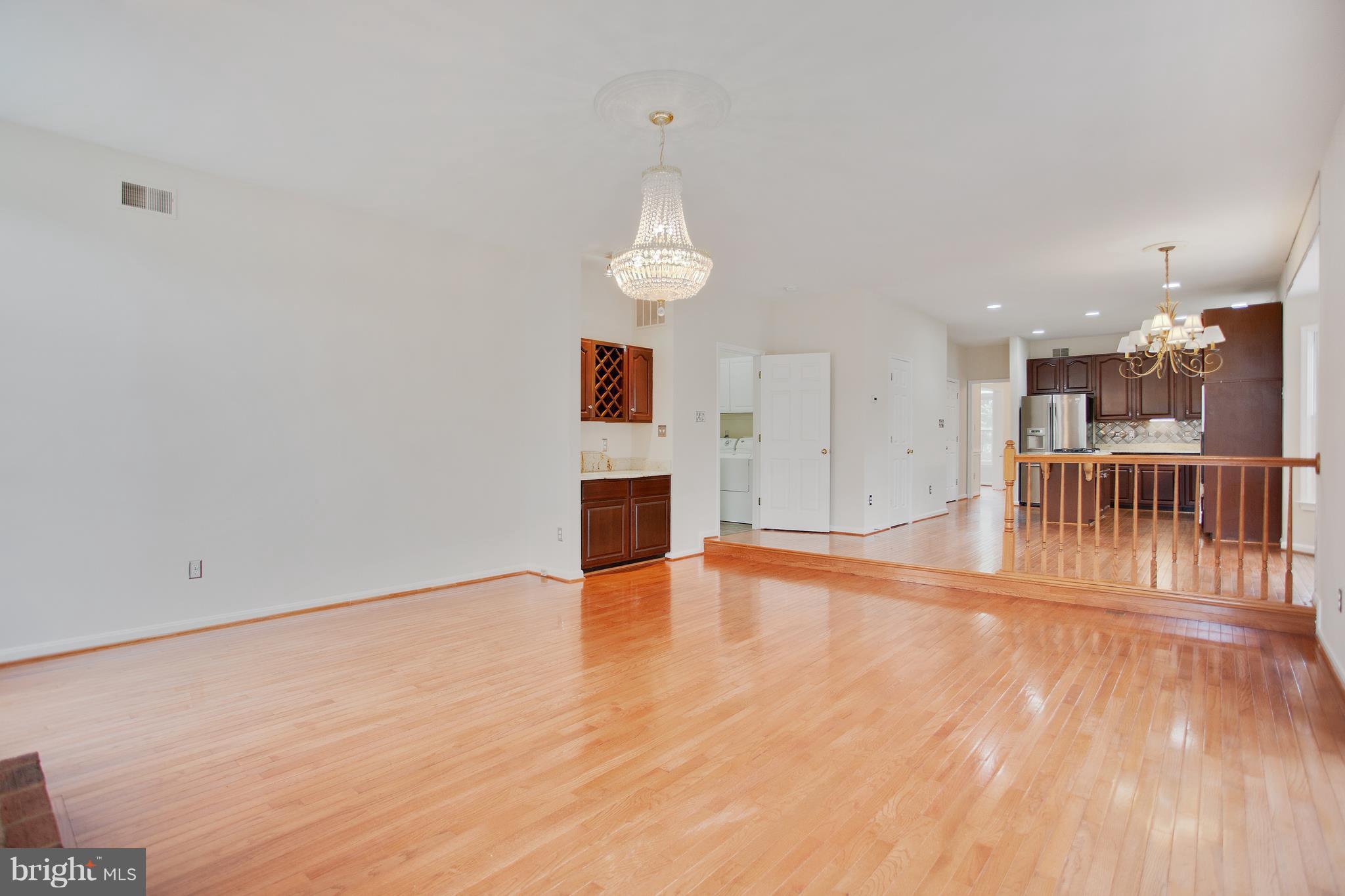 GREAT FALLS CHASE - Residential
