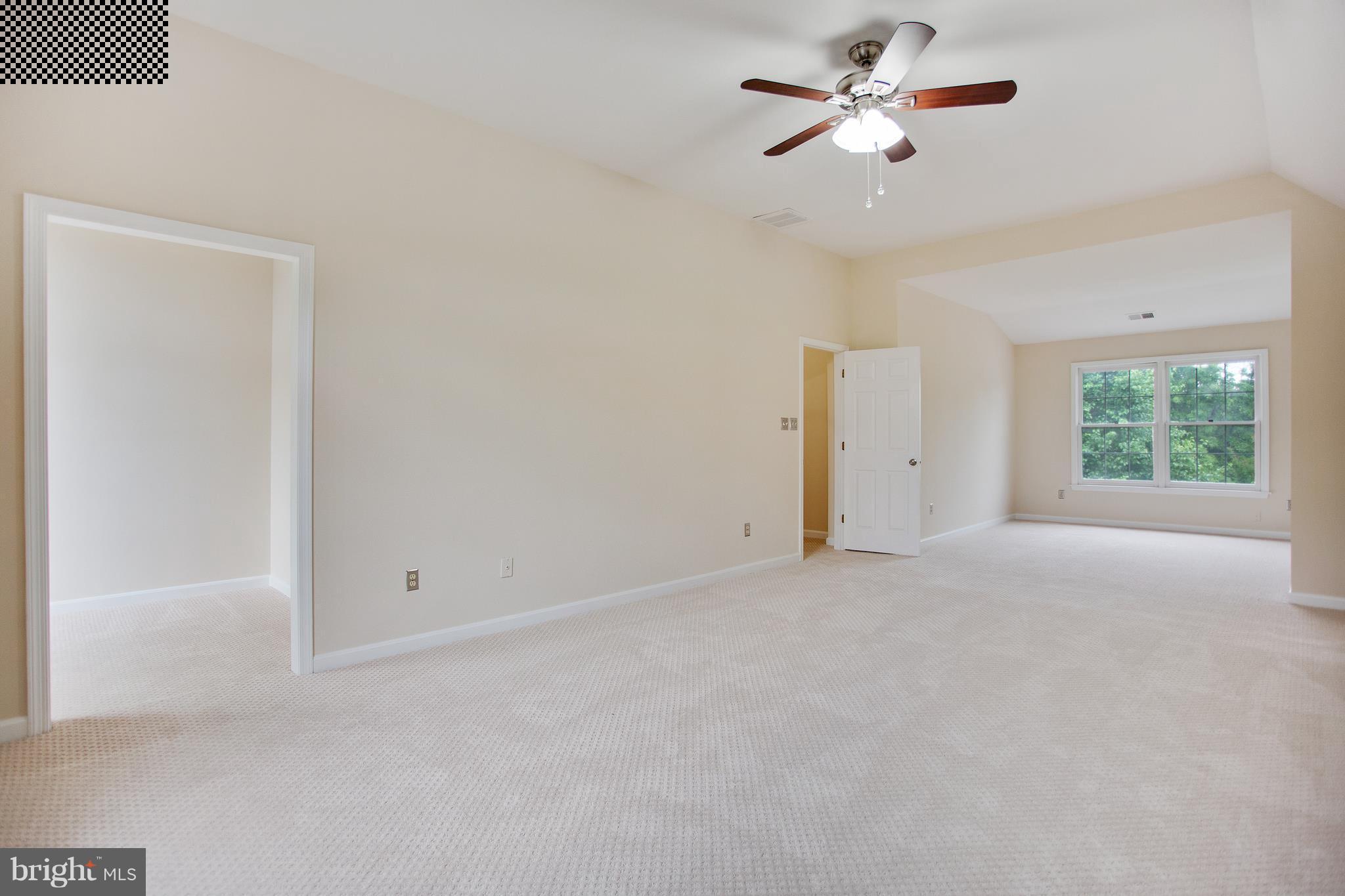 GREAT FALLS CHASE - Residential
