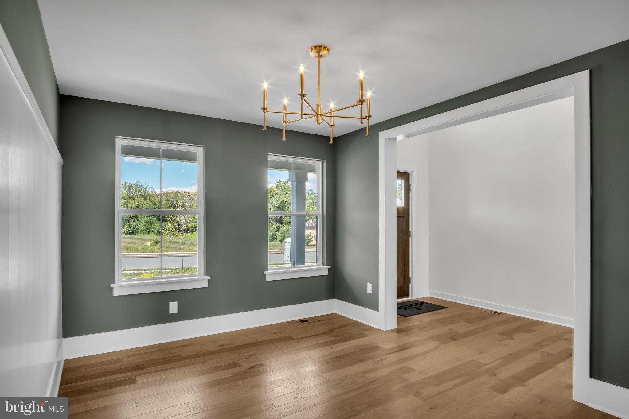 JEFFERSON COURT - Residential