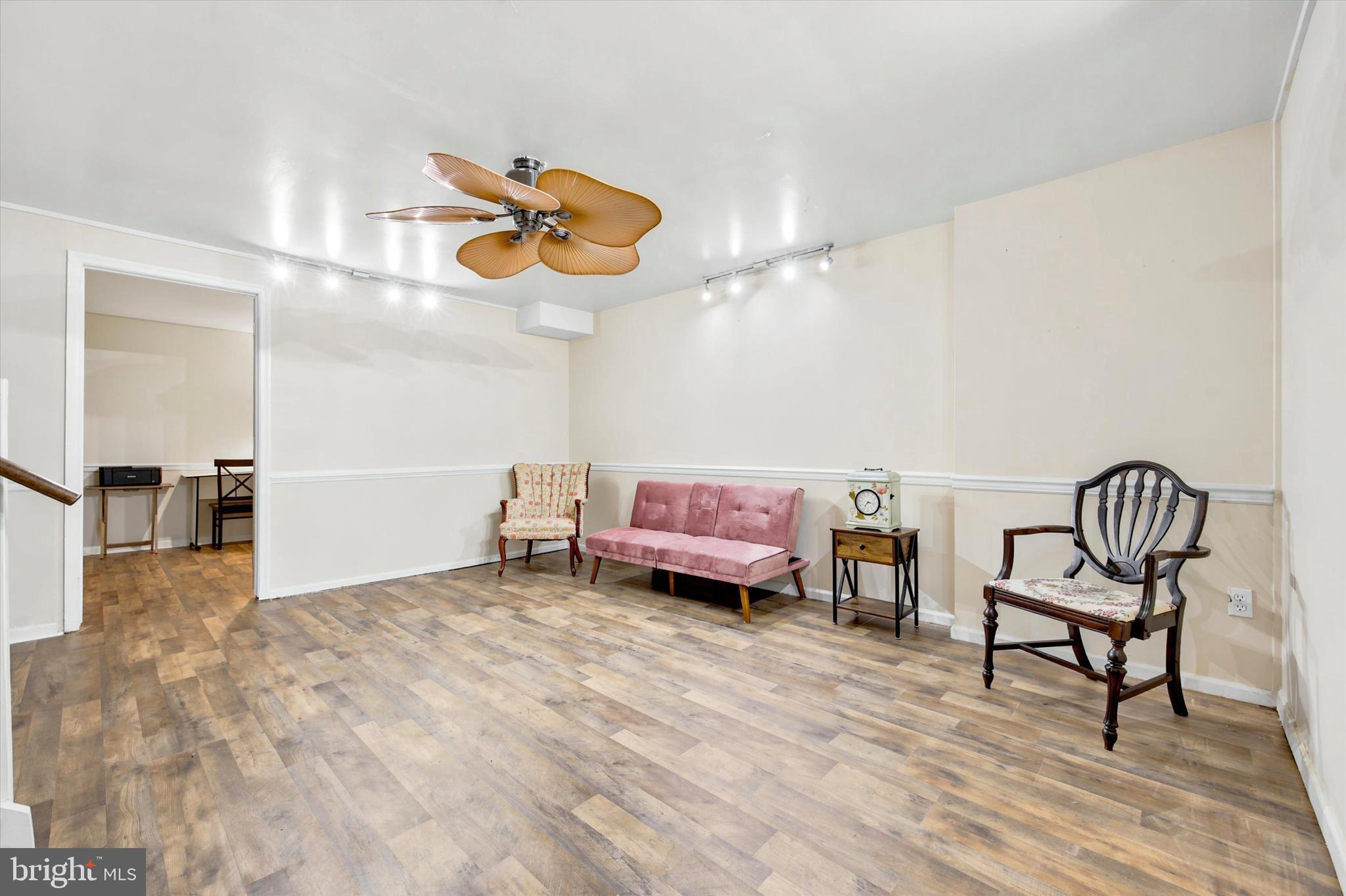EXTON STATION - Residential