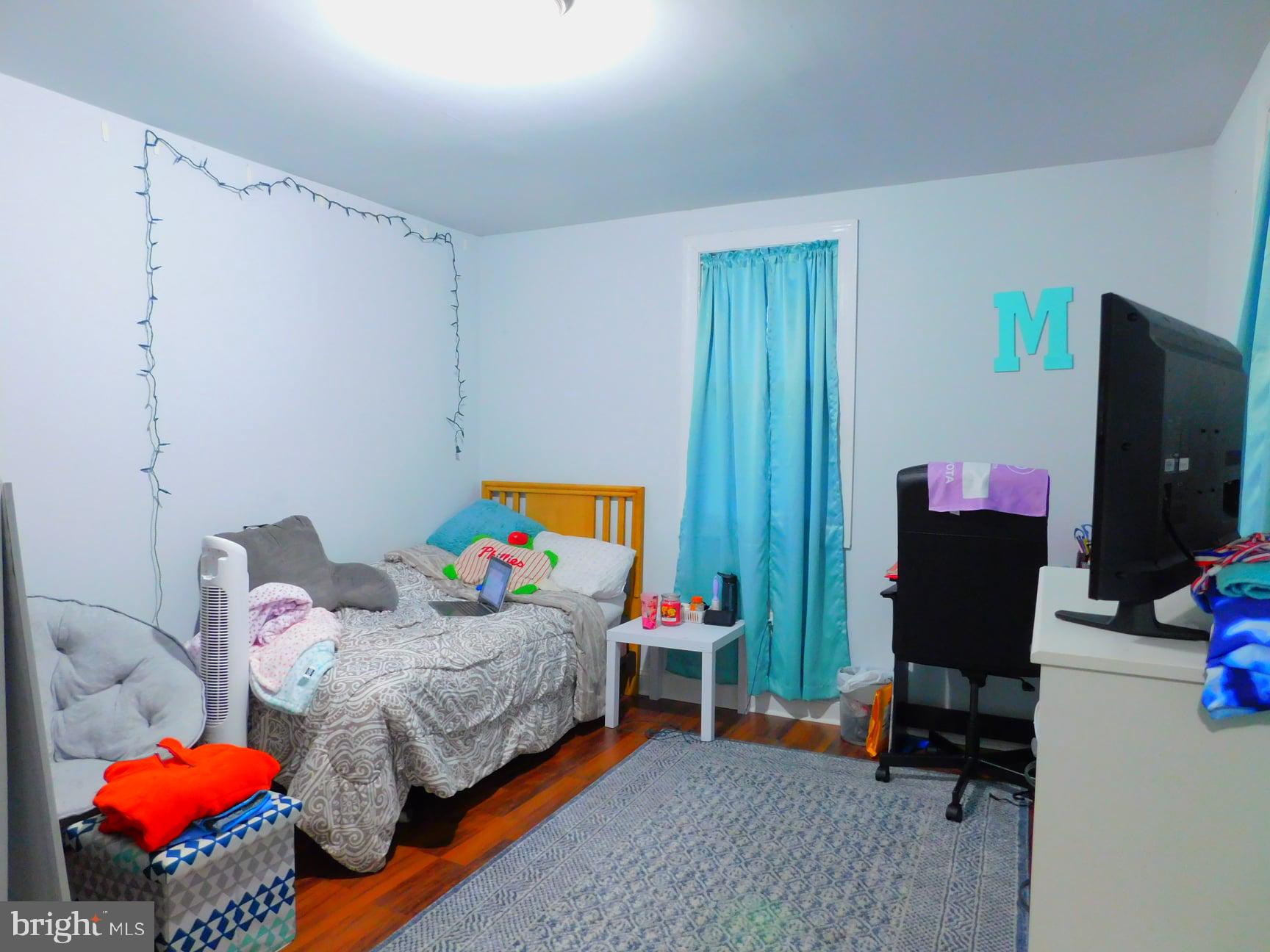 TEMPLE UNIVERSITY - Residential Lease