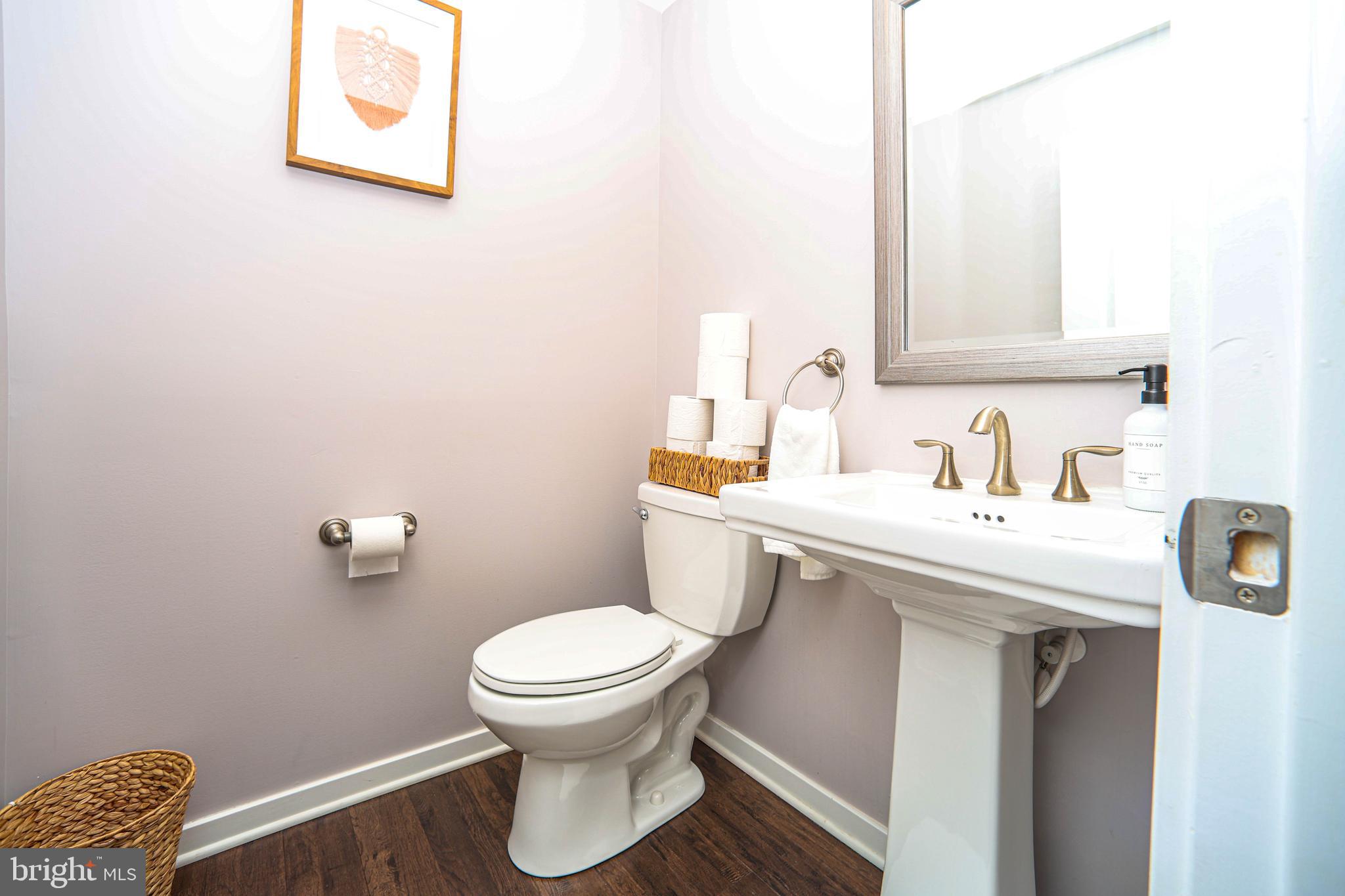 TOWNES AT SHANNON HILL - Residential