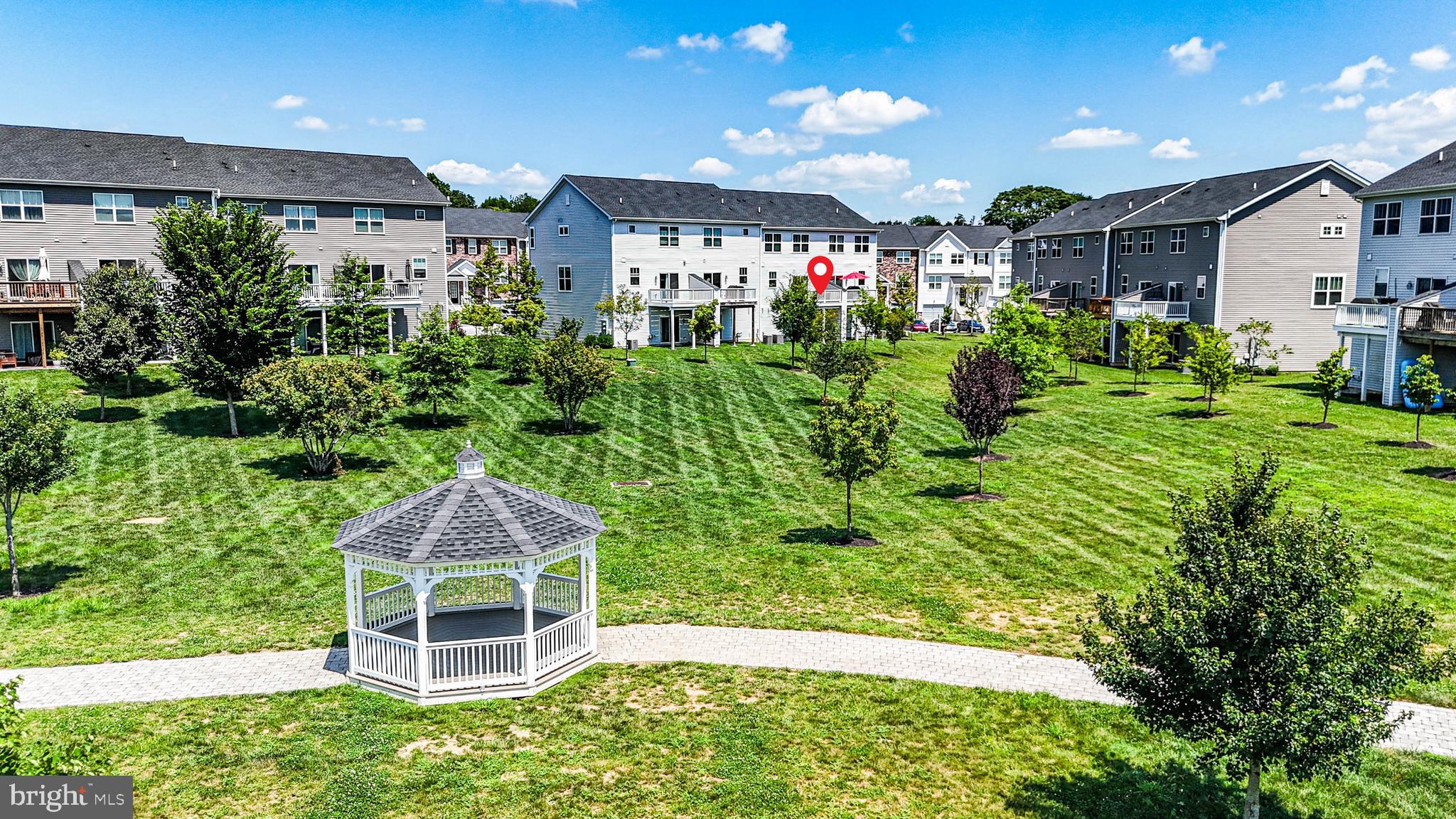 TOWNES AT SHANNON HILL - Residential