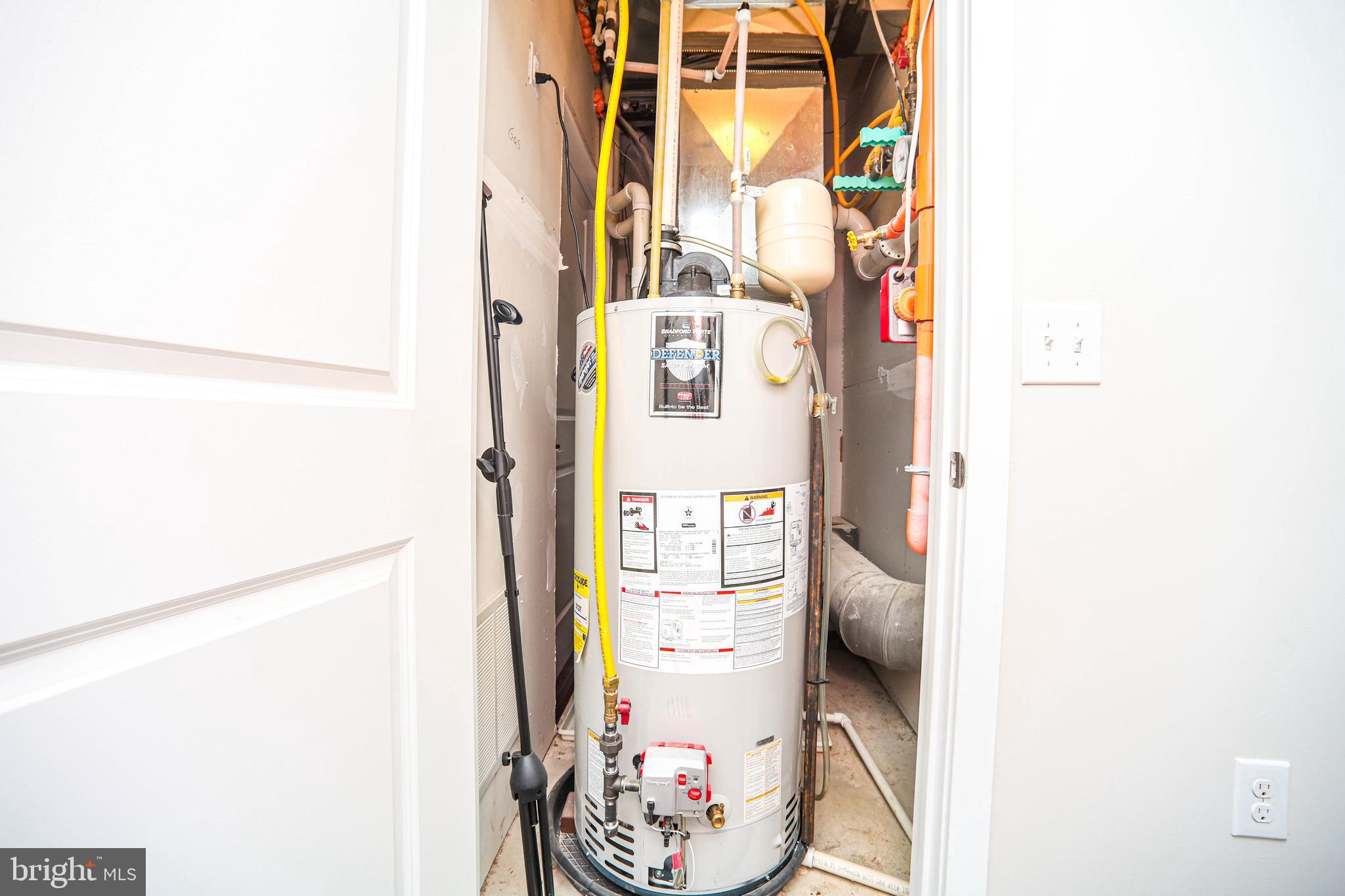 TOWNES AT SHANNON HILL - Residential