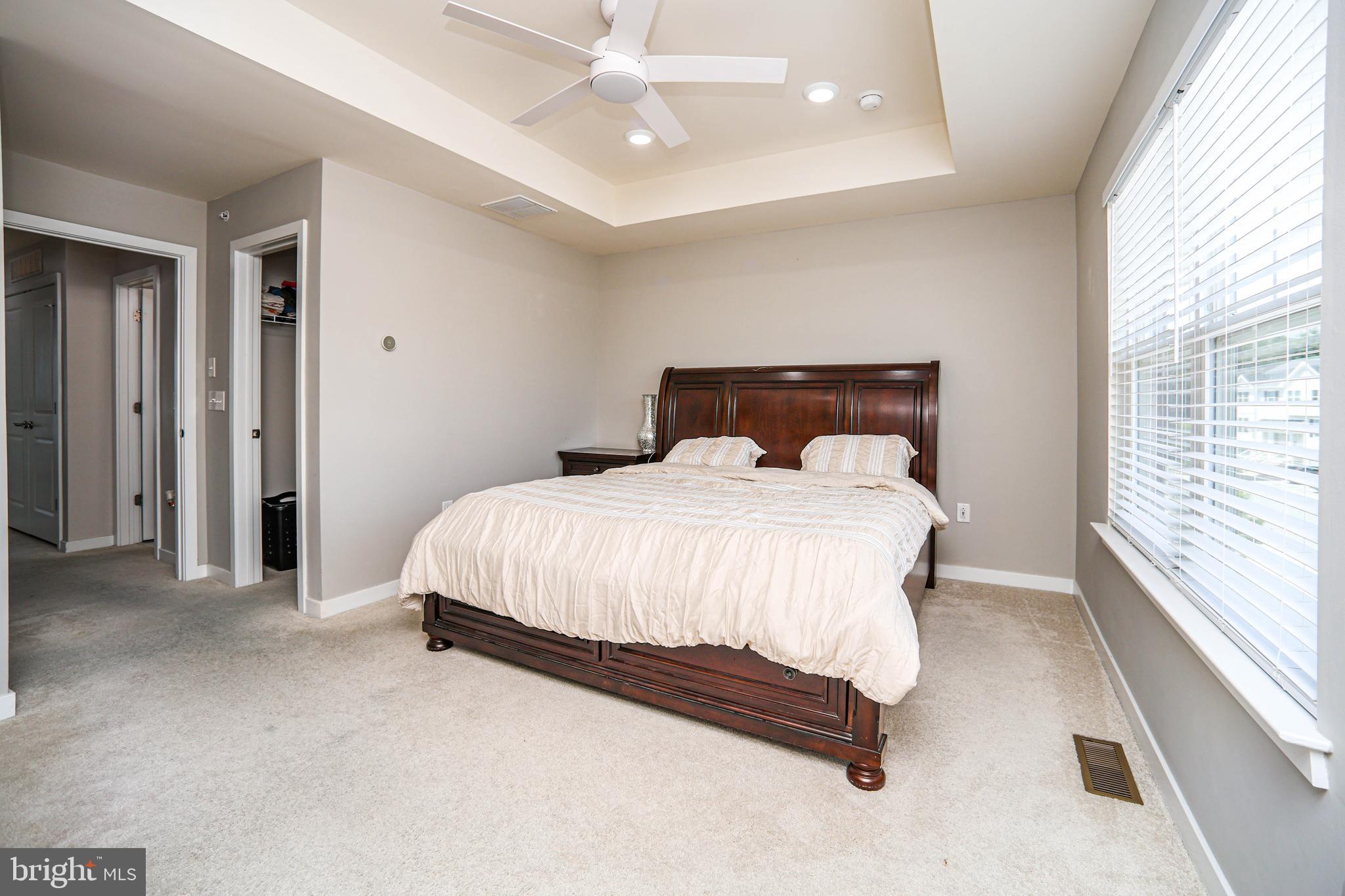 TOWNES AT SHANNON HILL - Residential