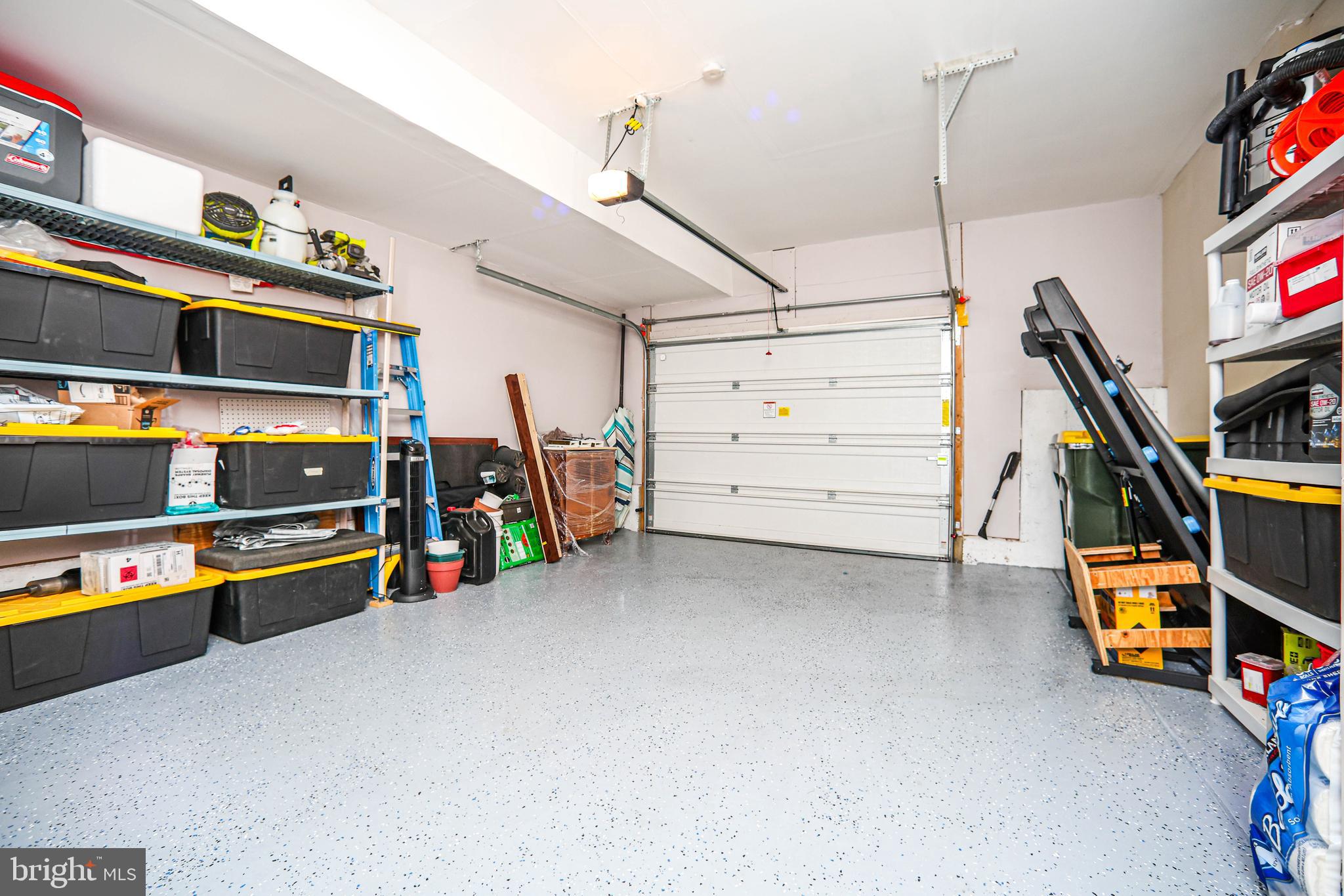 TOWNES AT SHANNON HILL - Residential