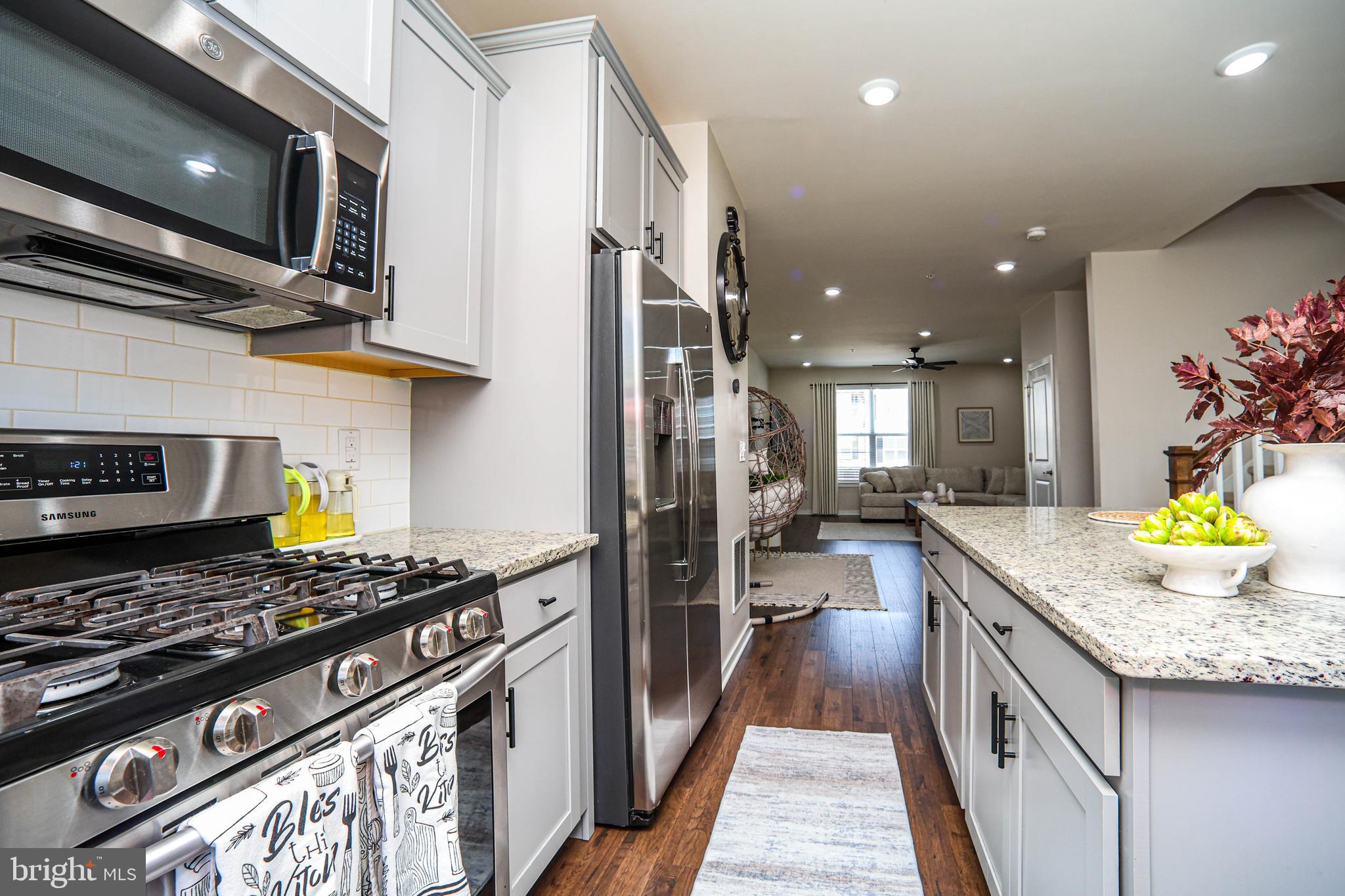 TOWNES AT SHANNON HILL - Residential