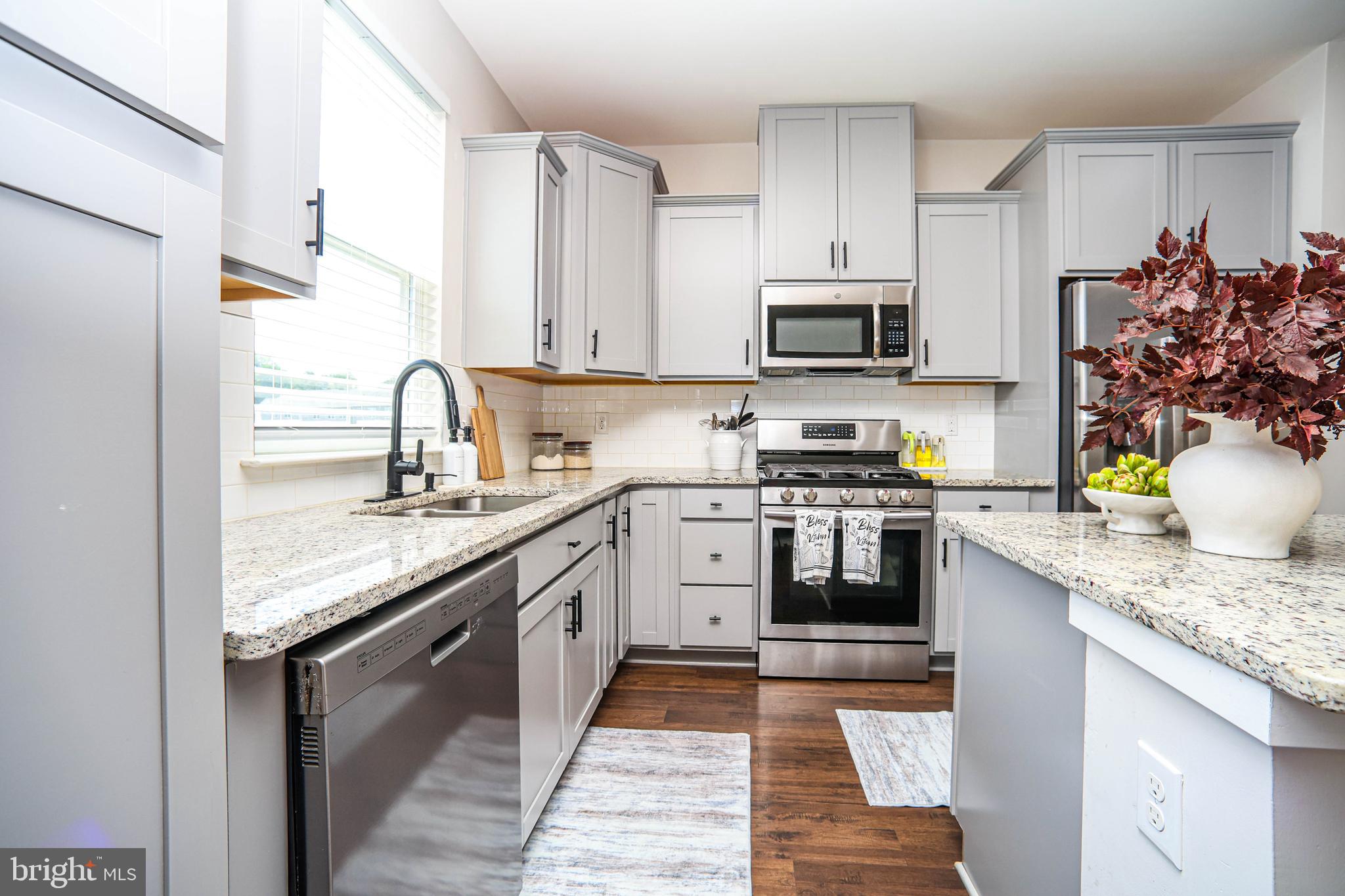 TOWNES AT SHANNON HILL - Residential