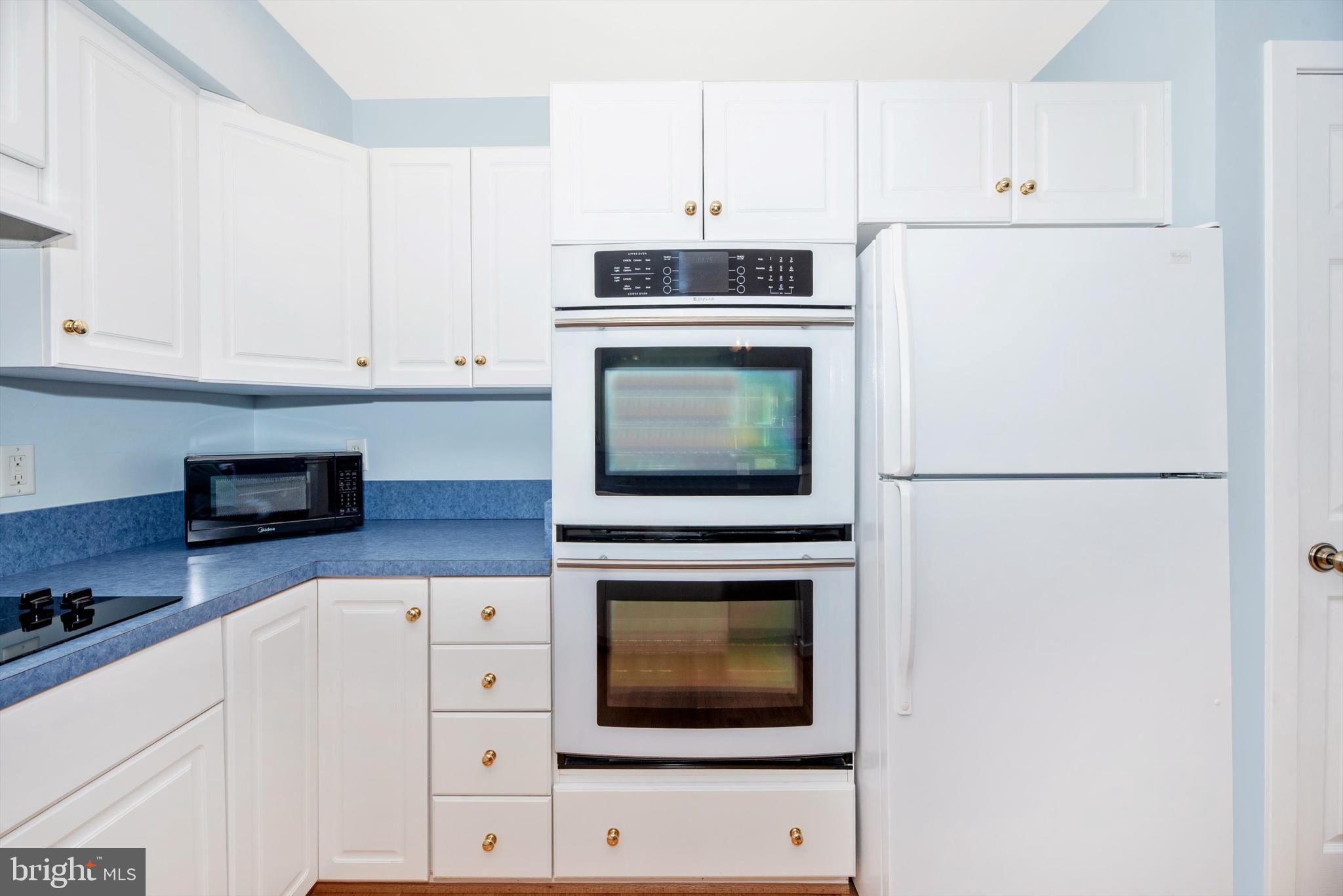 THE MEADOW AT NEW MARKET - Residential