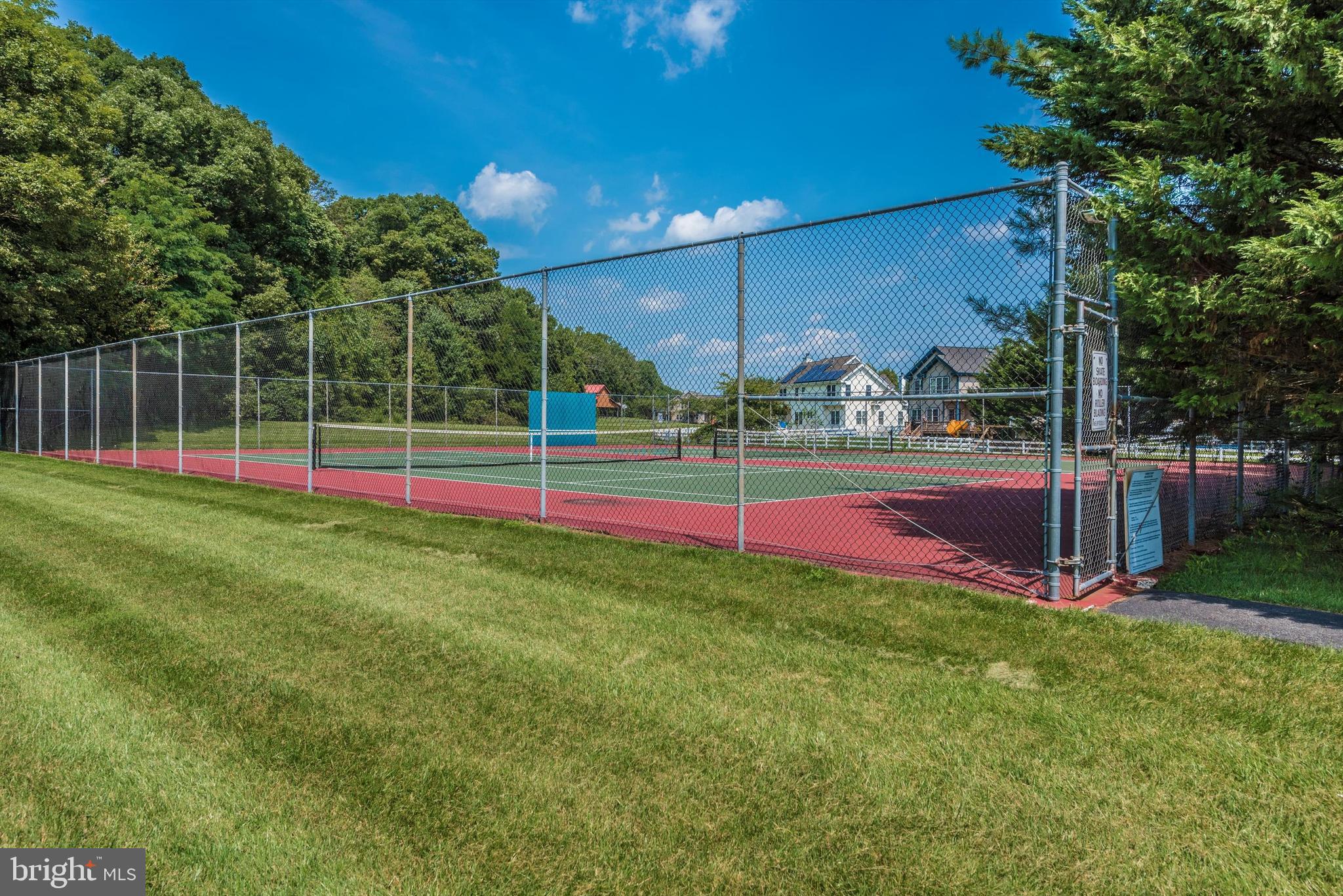 THE MEADOW AT NEW MARKET - Residential