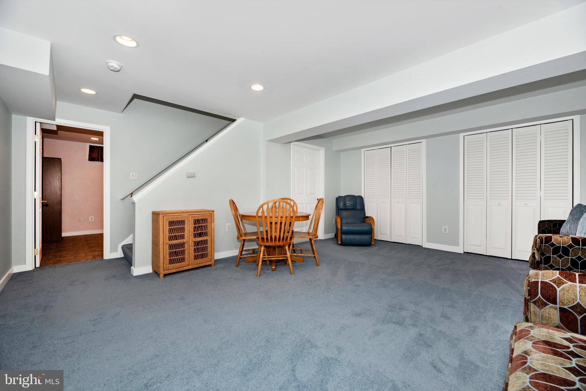 THE MEADOW AT NEW MARKET - Residential