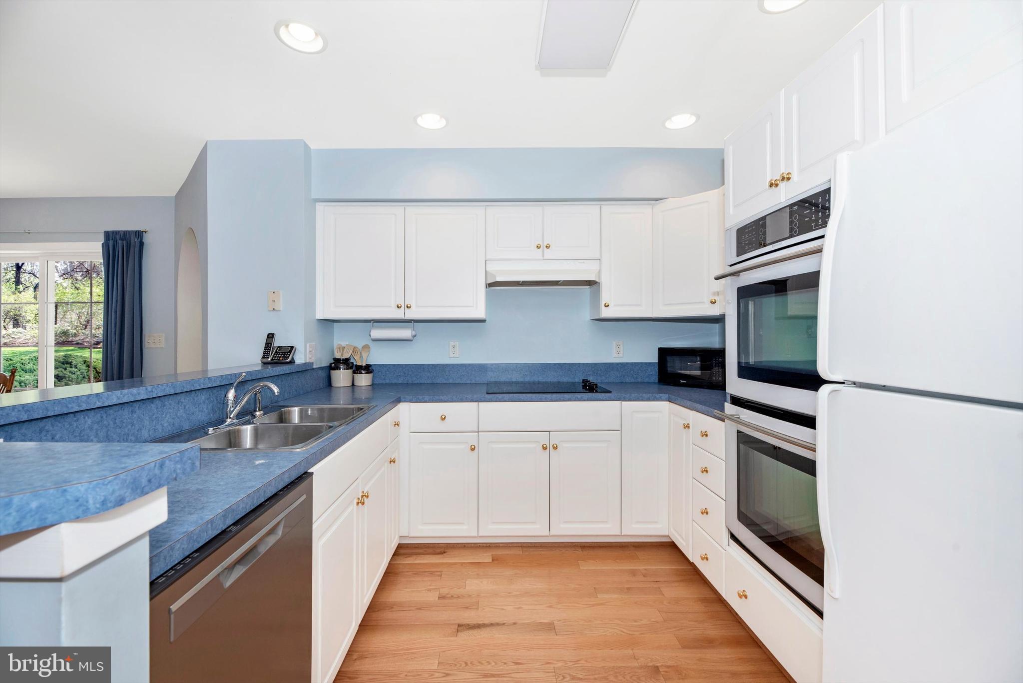 THE MEADOW AT NEW MARKET - Residential