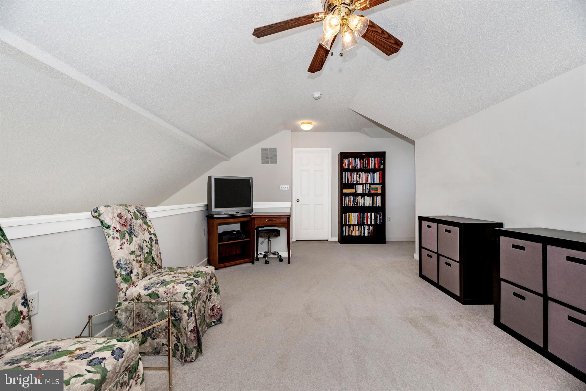 THE MEADOW AT NEW MARKET - Residential