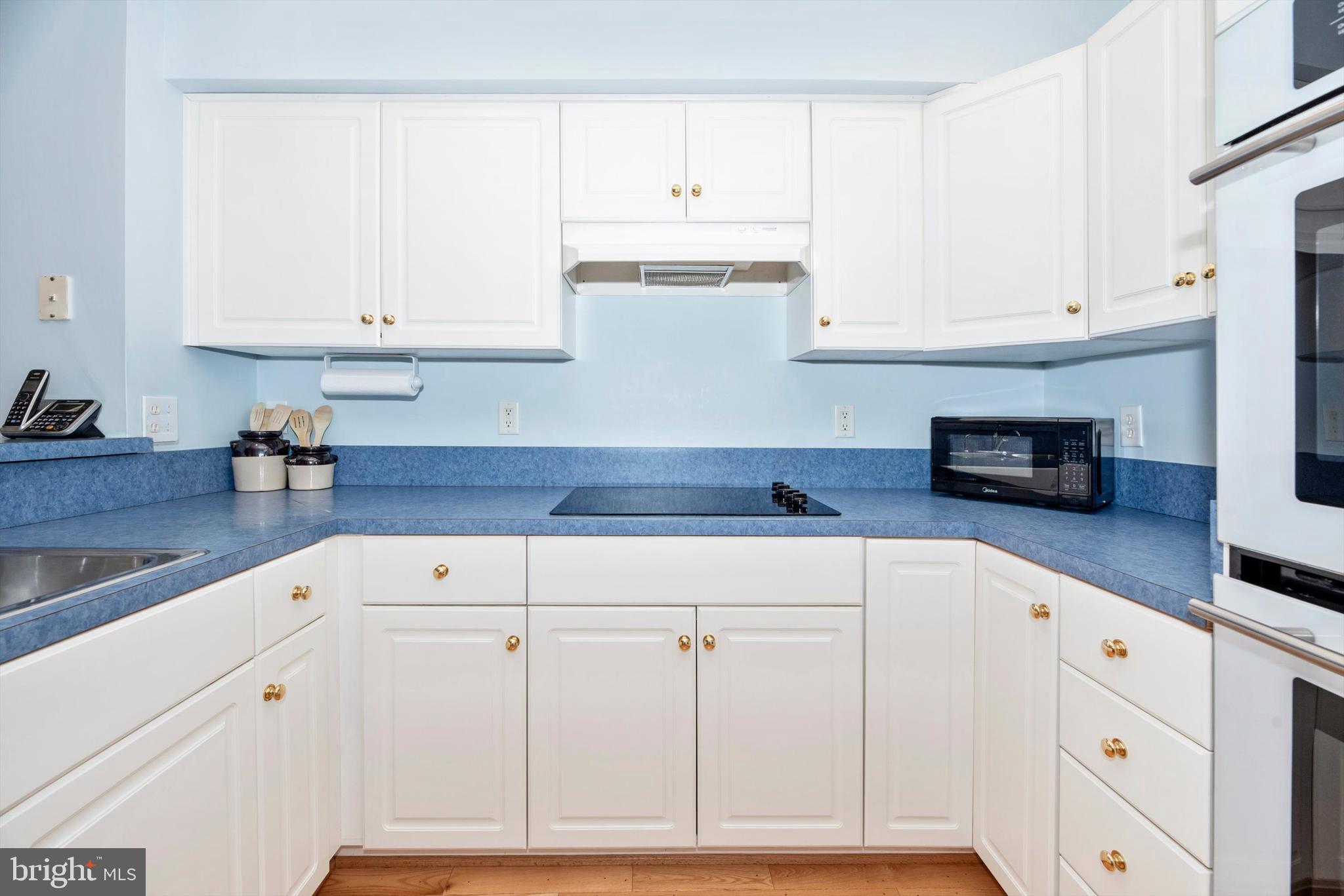 THE MEADOW AT NEW MARKET - Residential