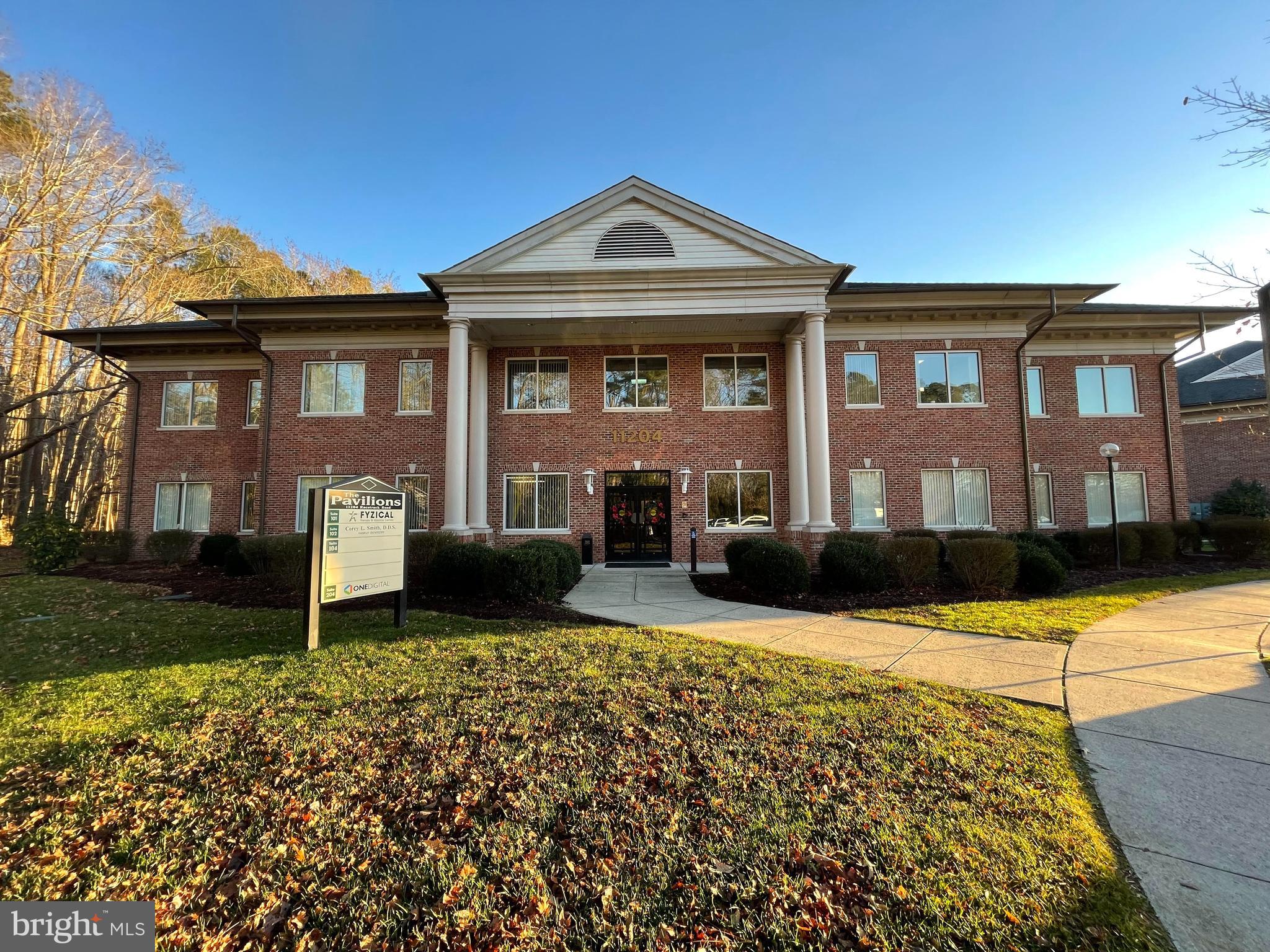 11204 RACETRACK ROAD