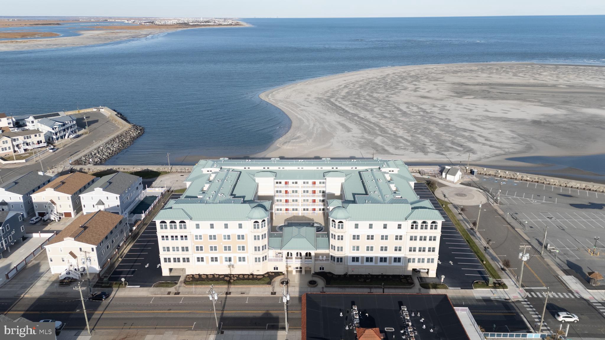 101 W SPRUCE AVENUE 113