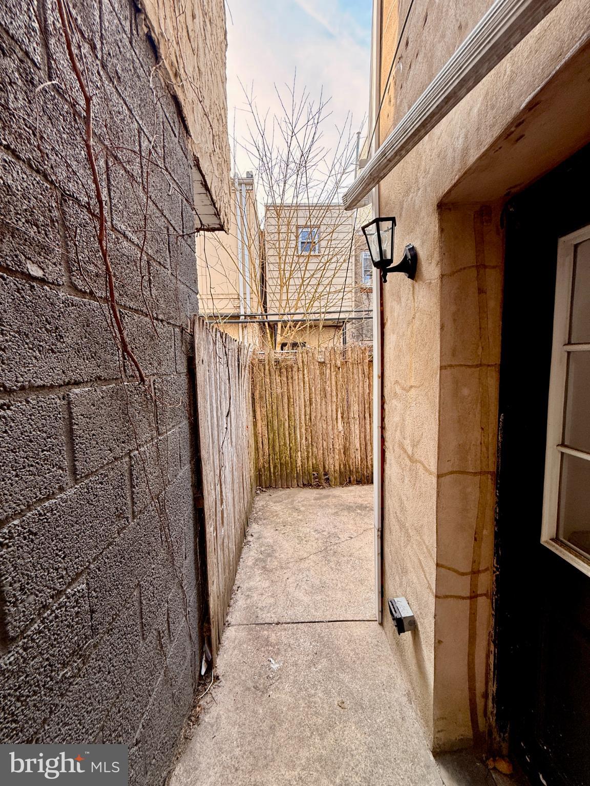 POINT BREEZE - Residential