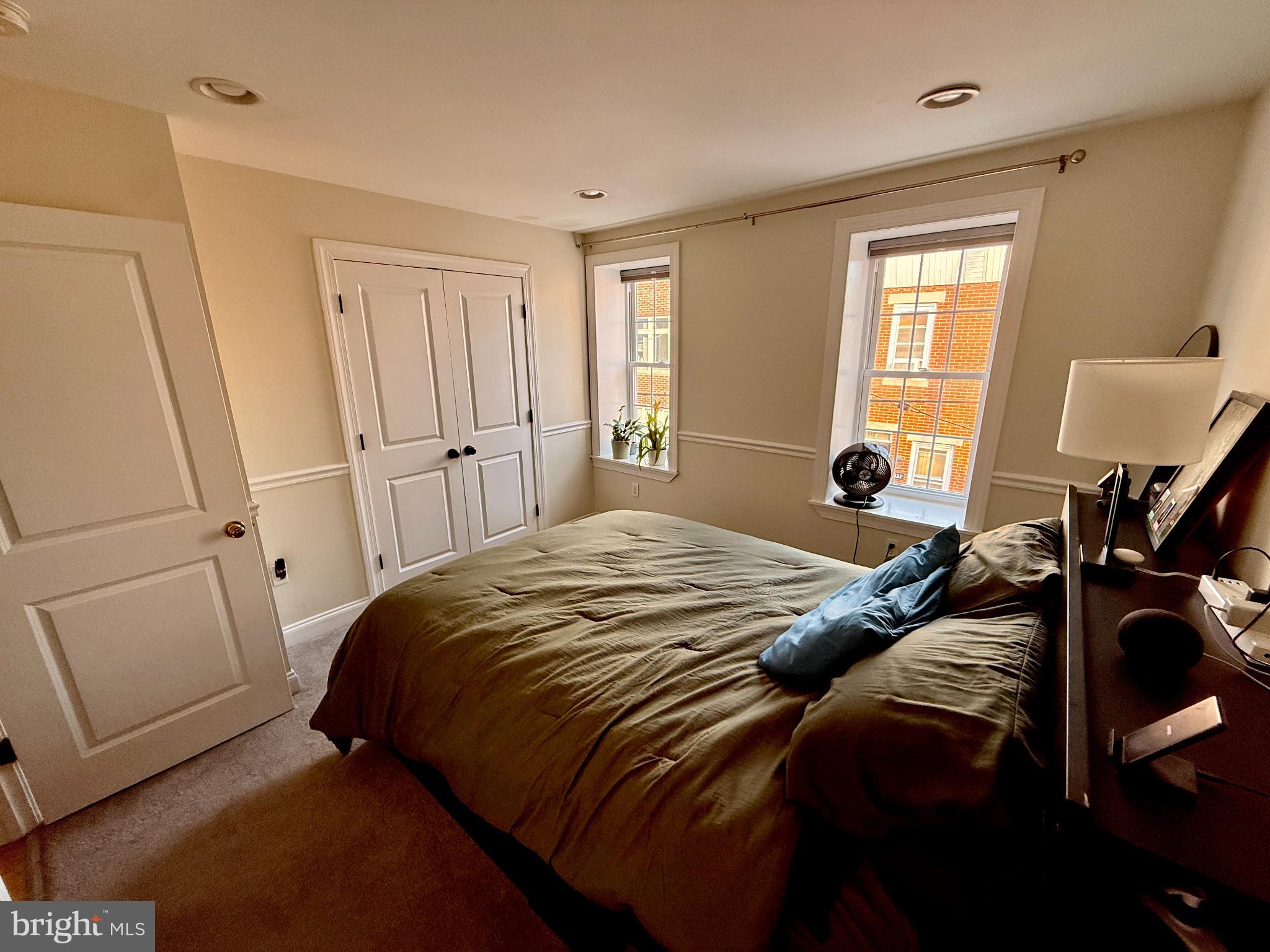 POINT BREEZE - Residential