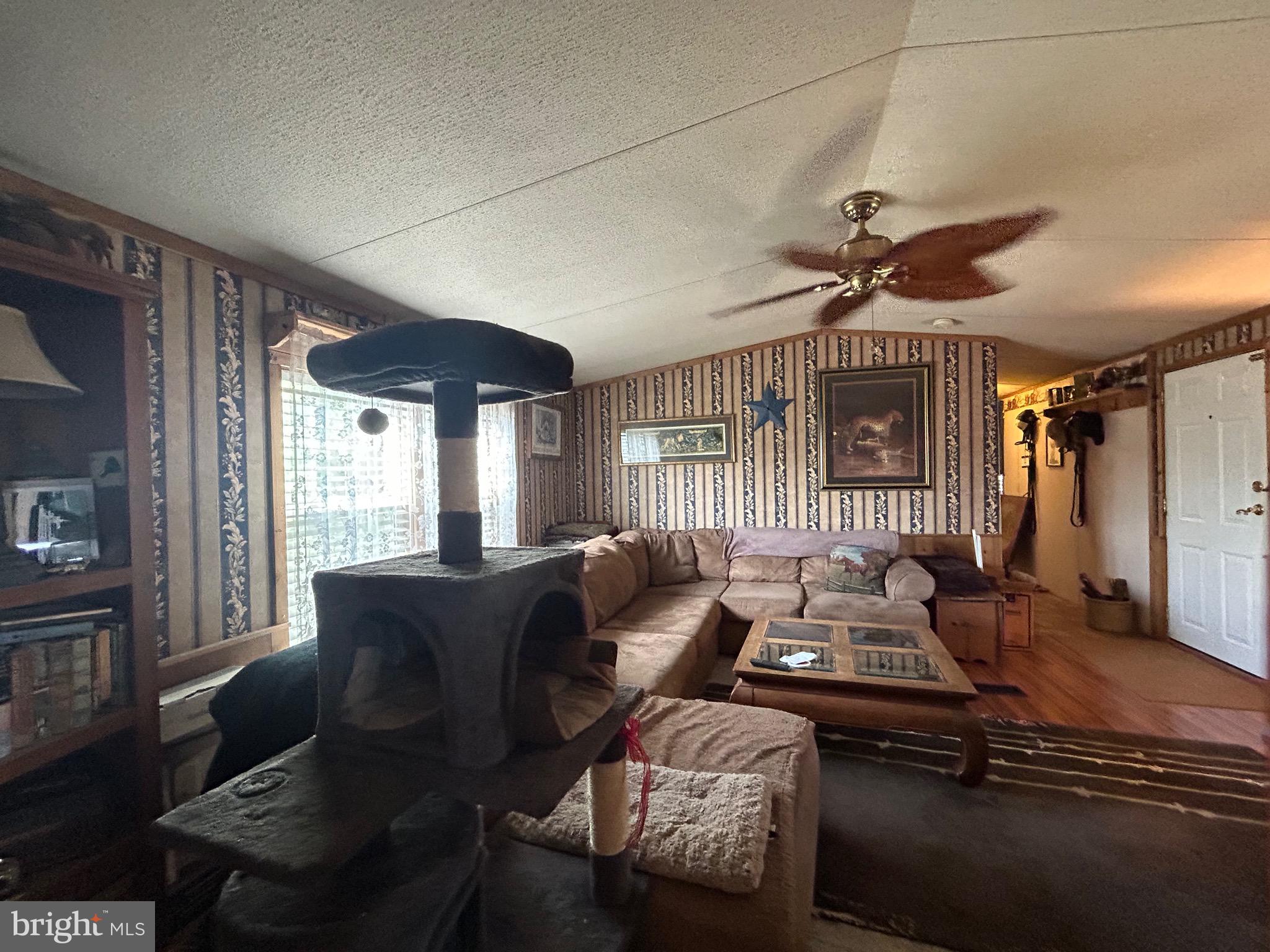 OAK RIDGE ESTATES - Residential