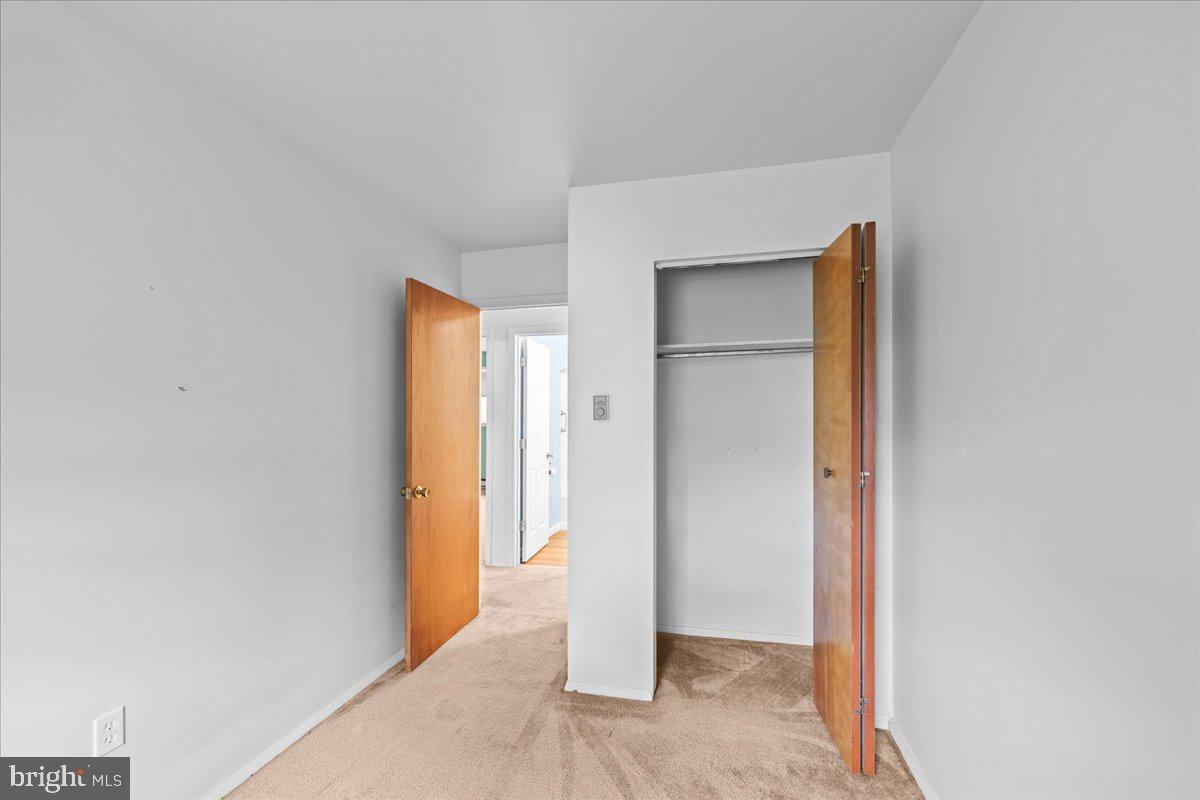 VALLEY GREEN VILLAGE WEST - Residential