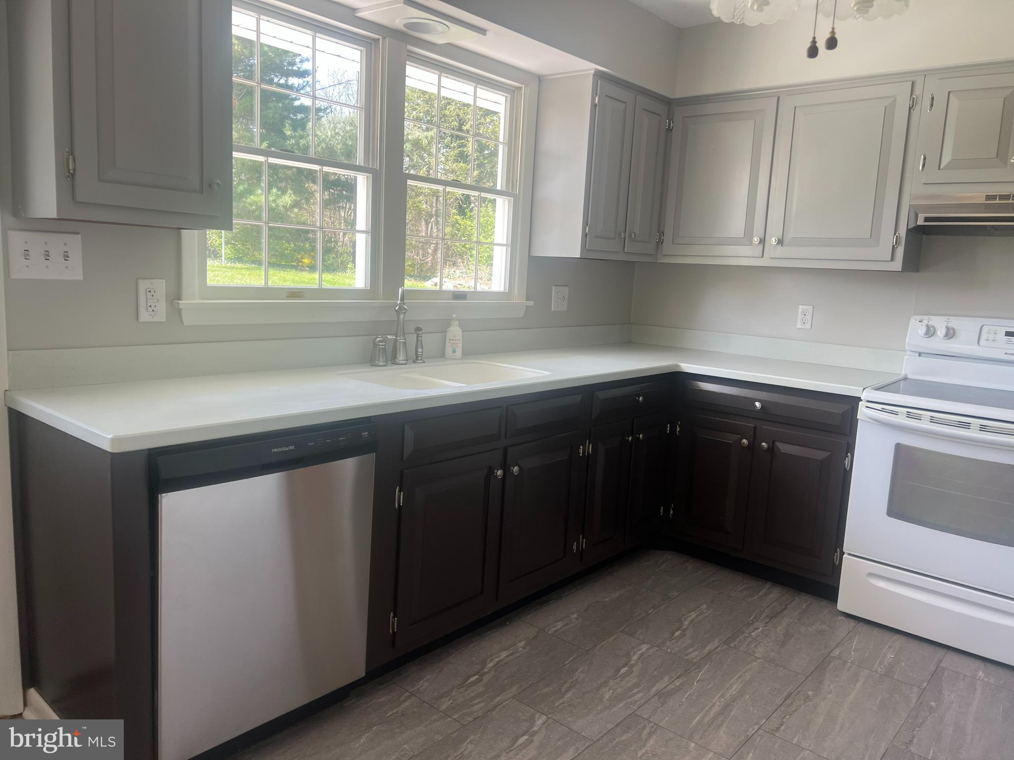 PARADISE HEIGHTS - Residential