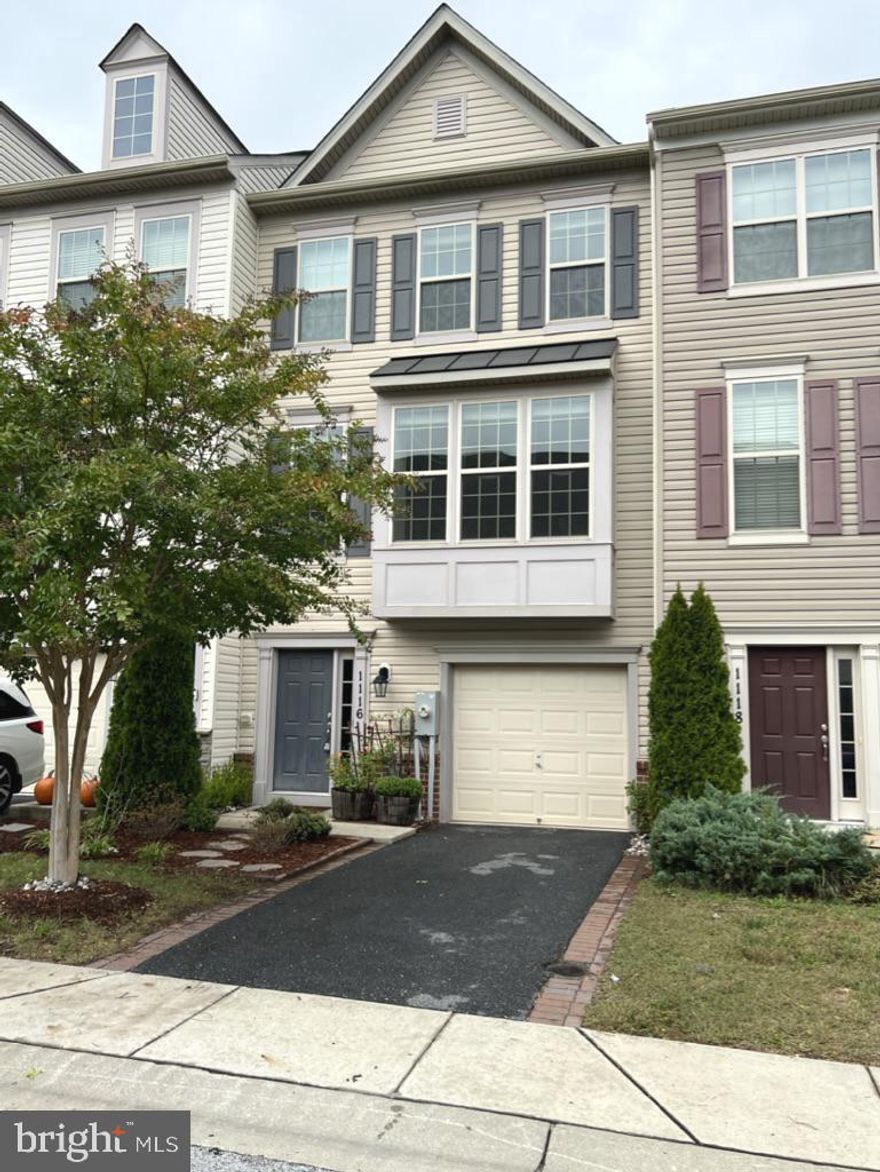 OPEN HOUSE SUNDAY OCT  19 from 11am-12:30pm. Beautiful 3 BR 2 Full 2 Half Bath Townhome in Severn!  This Home Features a Fenced Yard, Garage, Deck and an Open Living Plan.  Spacious Master Bedroom with Soaking Tub and Separate Shower.  Laundry on 3rd Floor Bedroom Level.  
Minimum Credit and Income Requirements - Minimum 600 Credit Score, Minimum $120,750 Annual Household Income. Minimums must be met to be considered. ****Pets Considered on a Case By Case Basis.