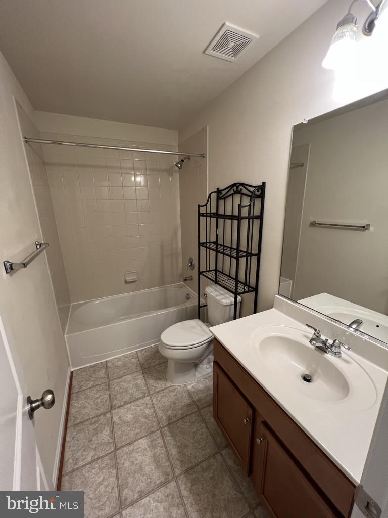 MILLSTONE VILLAGE - Residential Lease