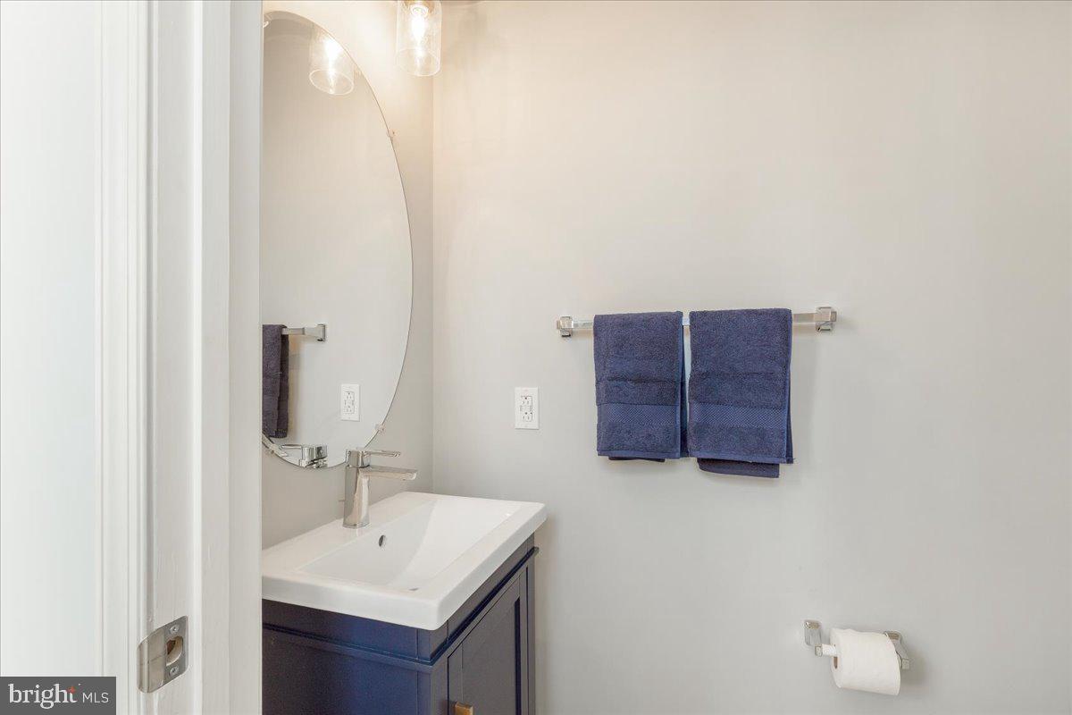 CANTON MILLS - Residential Lease