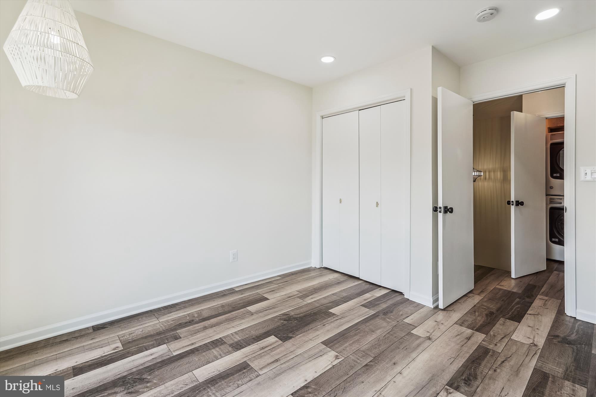 LITTLE ROCKY RUN - Residential Lease