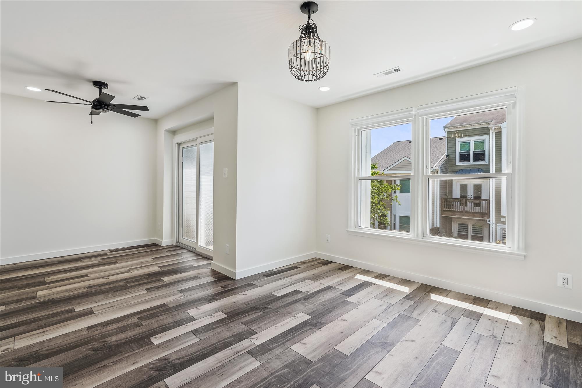 LITTLE ROCKY RUN - Residential Lease