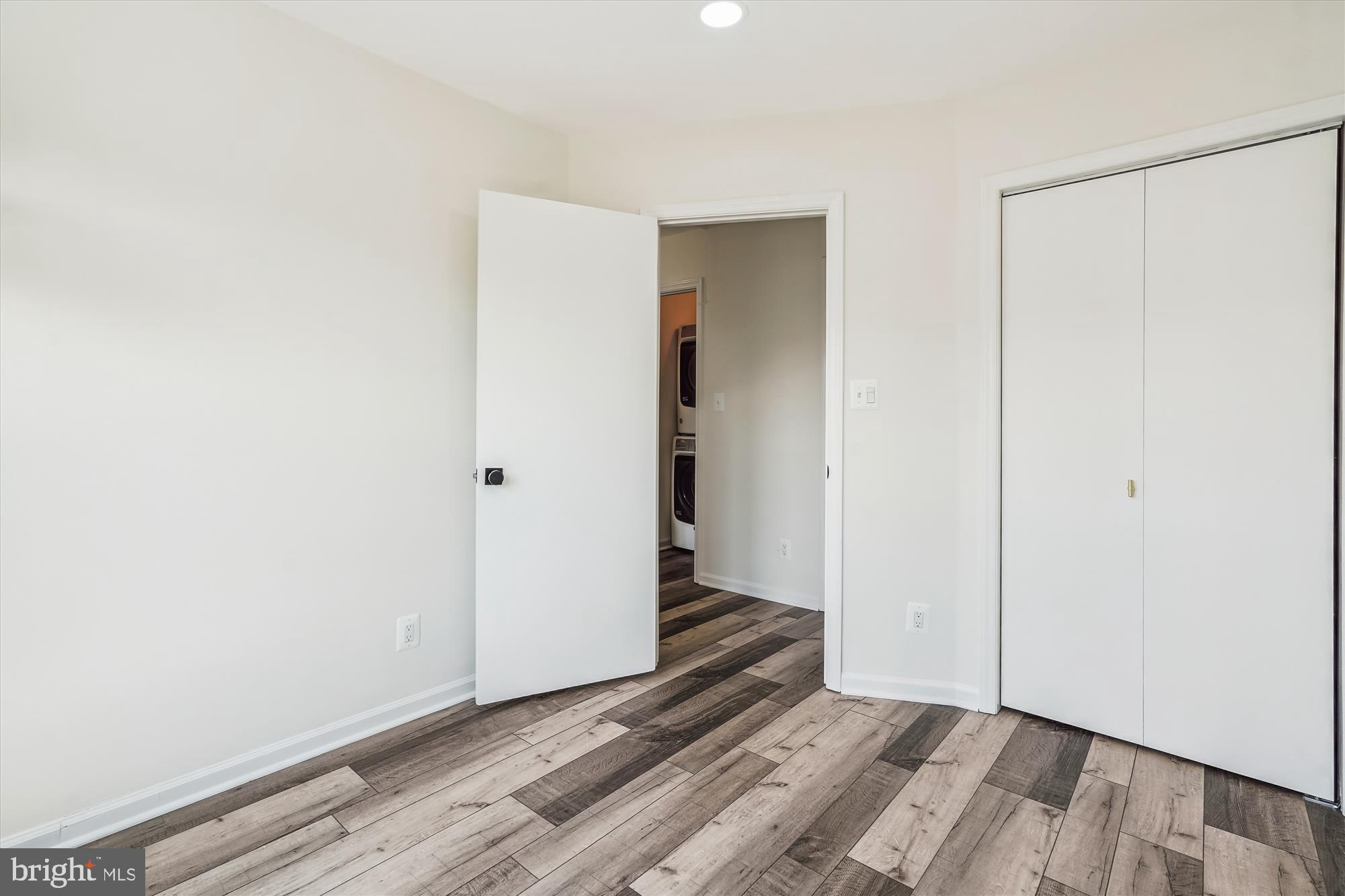 LITTLE ROCKY RUN - Residential Lease