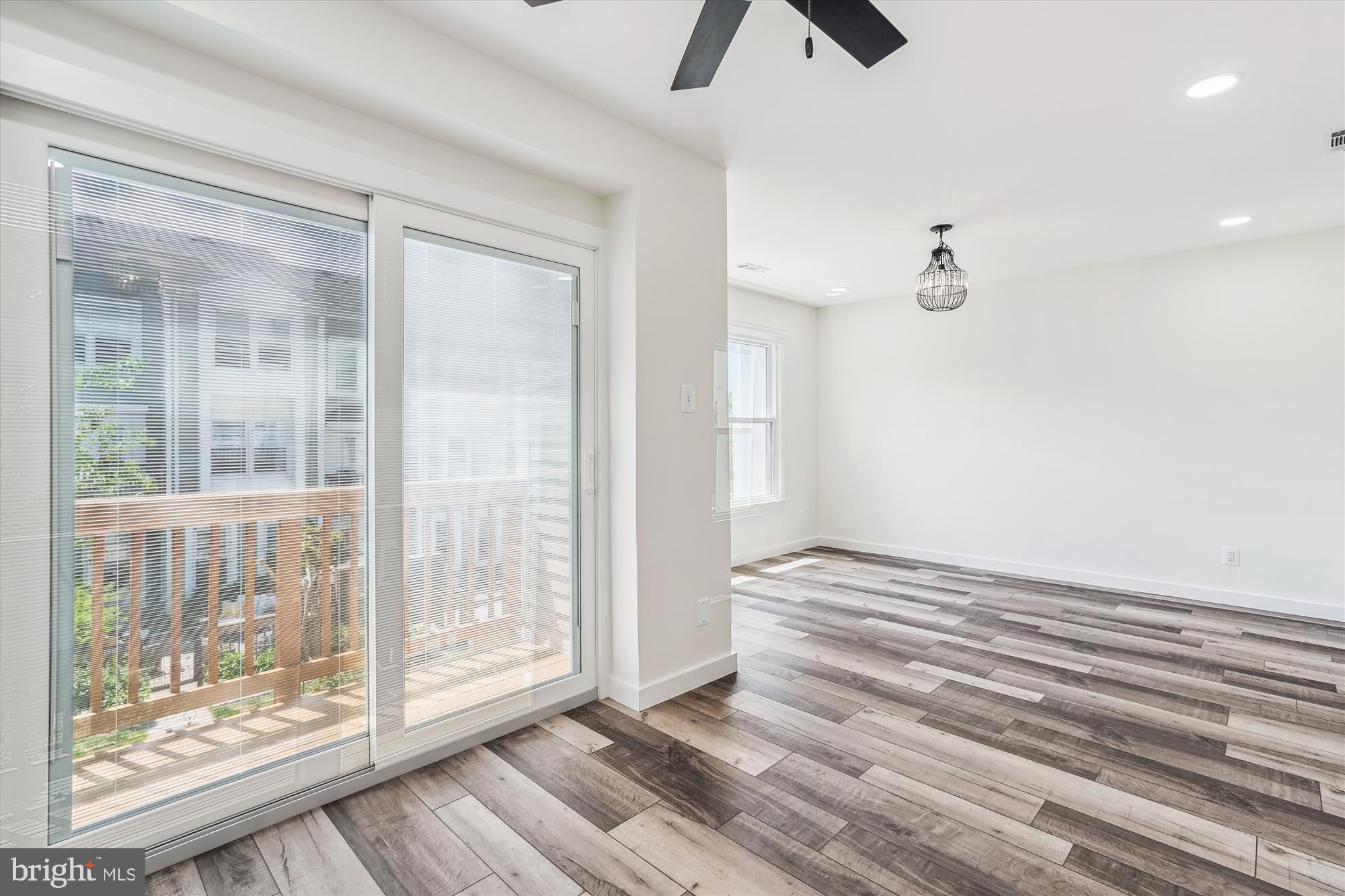 LITTLE ROCKY RUN - Residential Lease