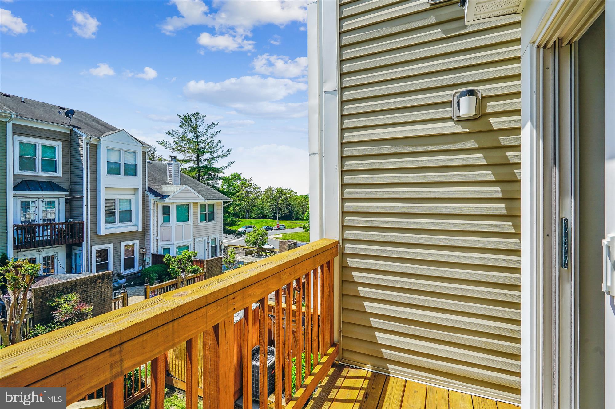 LITTLE ROCKY RUN - Residential Lease