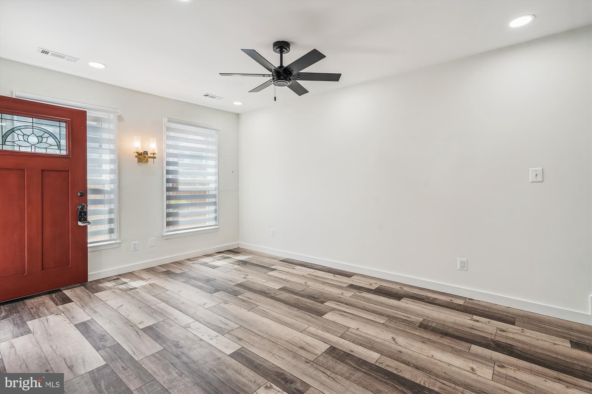 LITTLE ROCKY RUN - Residential Lease